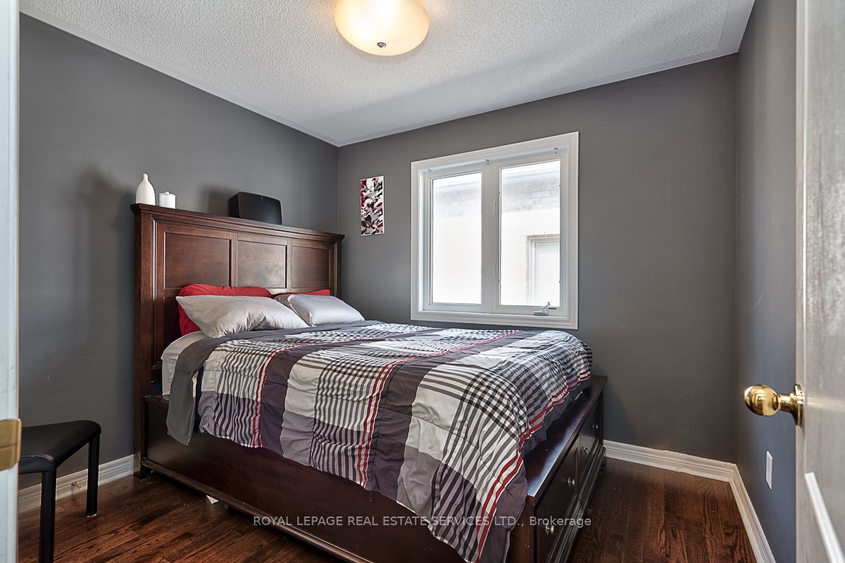 176 Giddings Cres