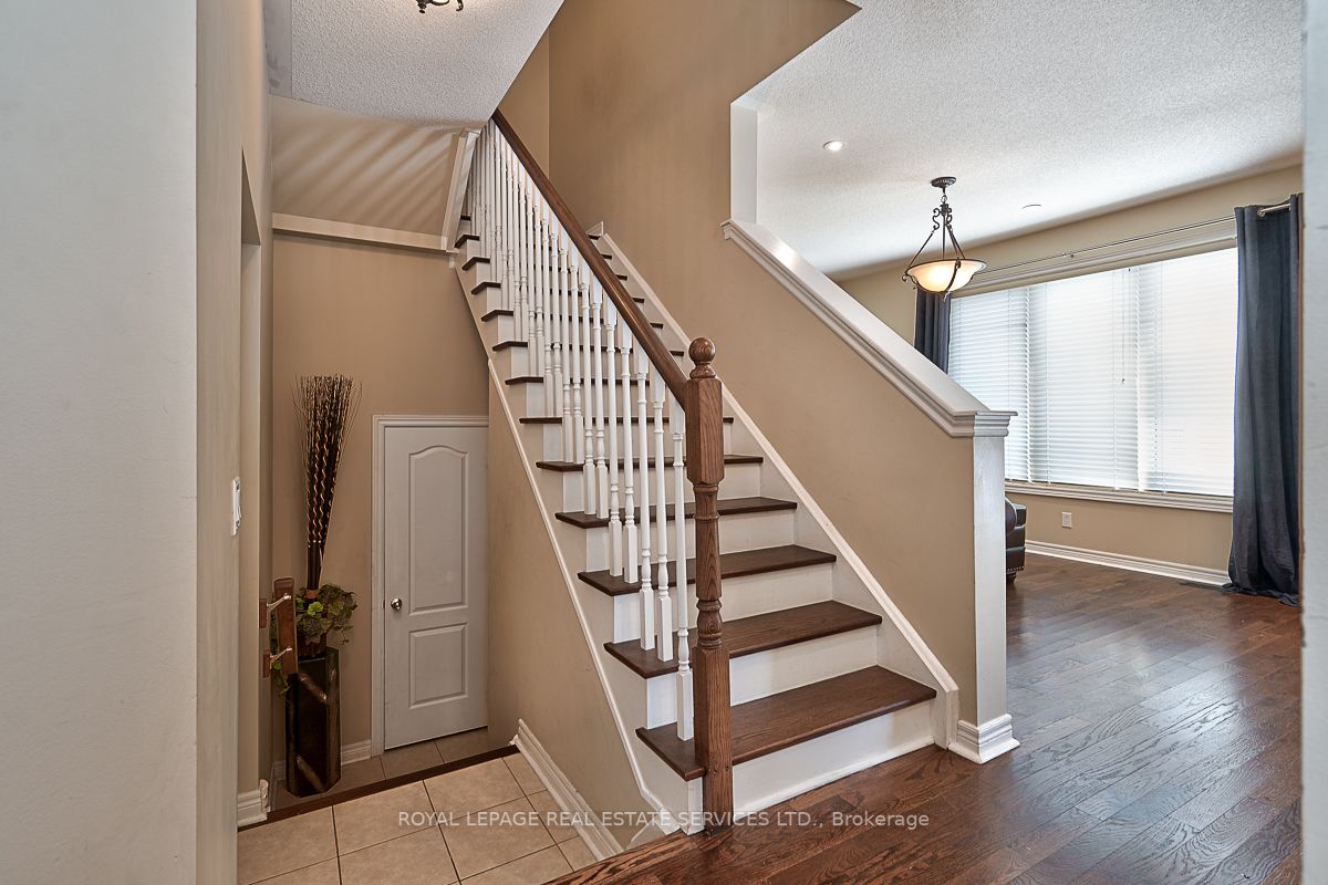 176 Giddings Cres