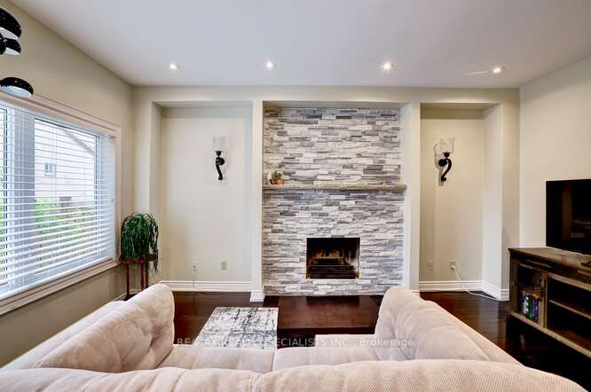 Listing W6819436 - Large Photo # 17