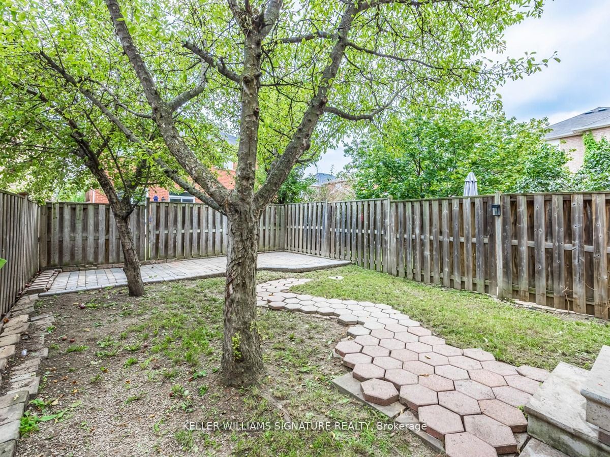 7342 Rosehurst Dr