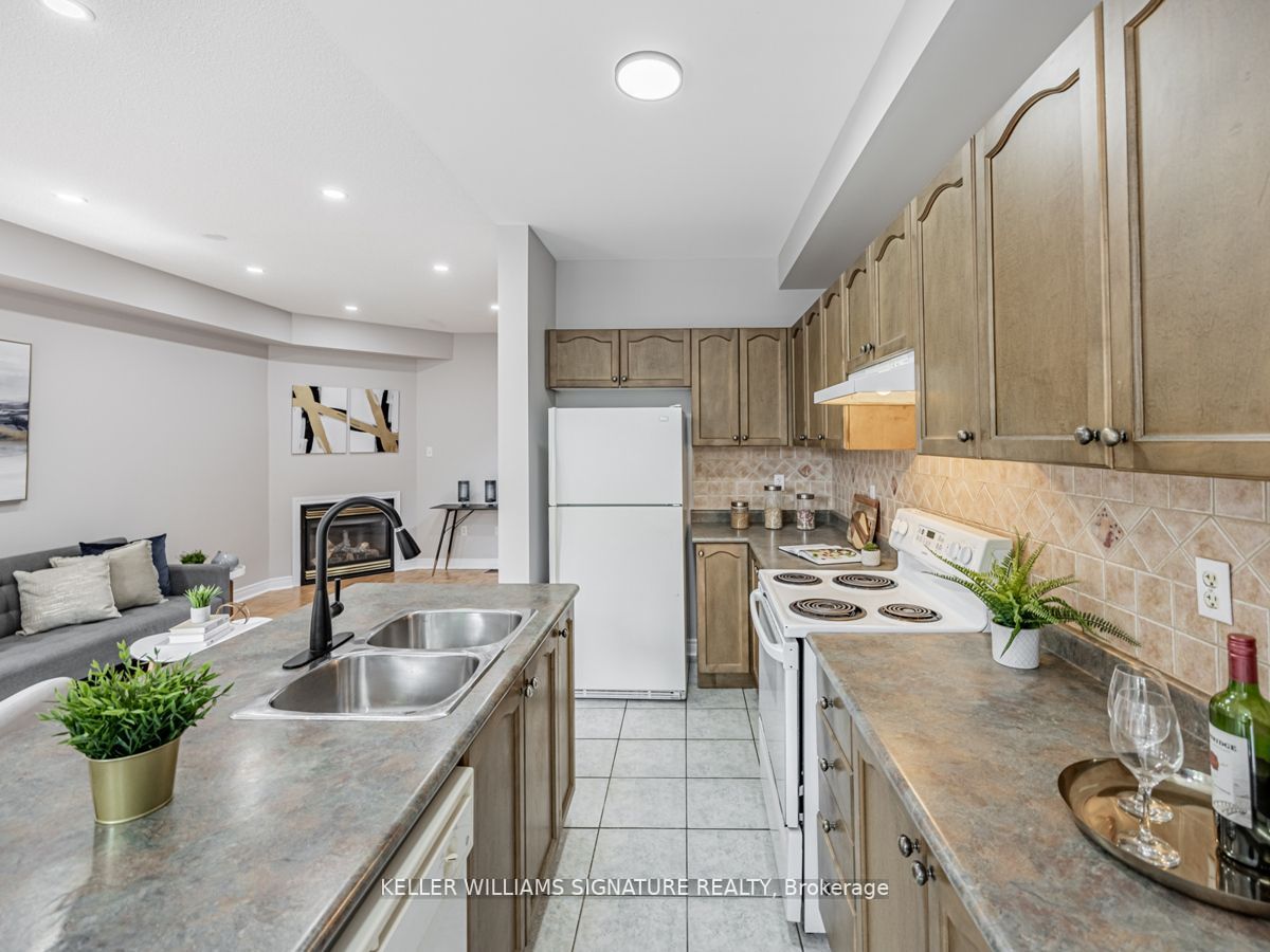 7342 Rosehurst Dr