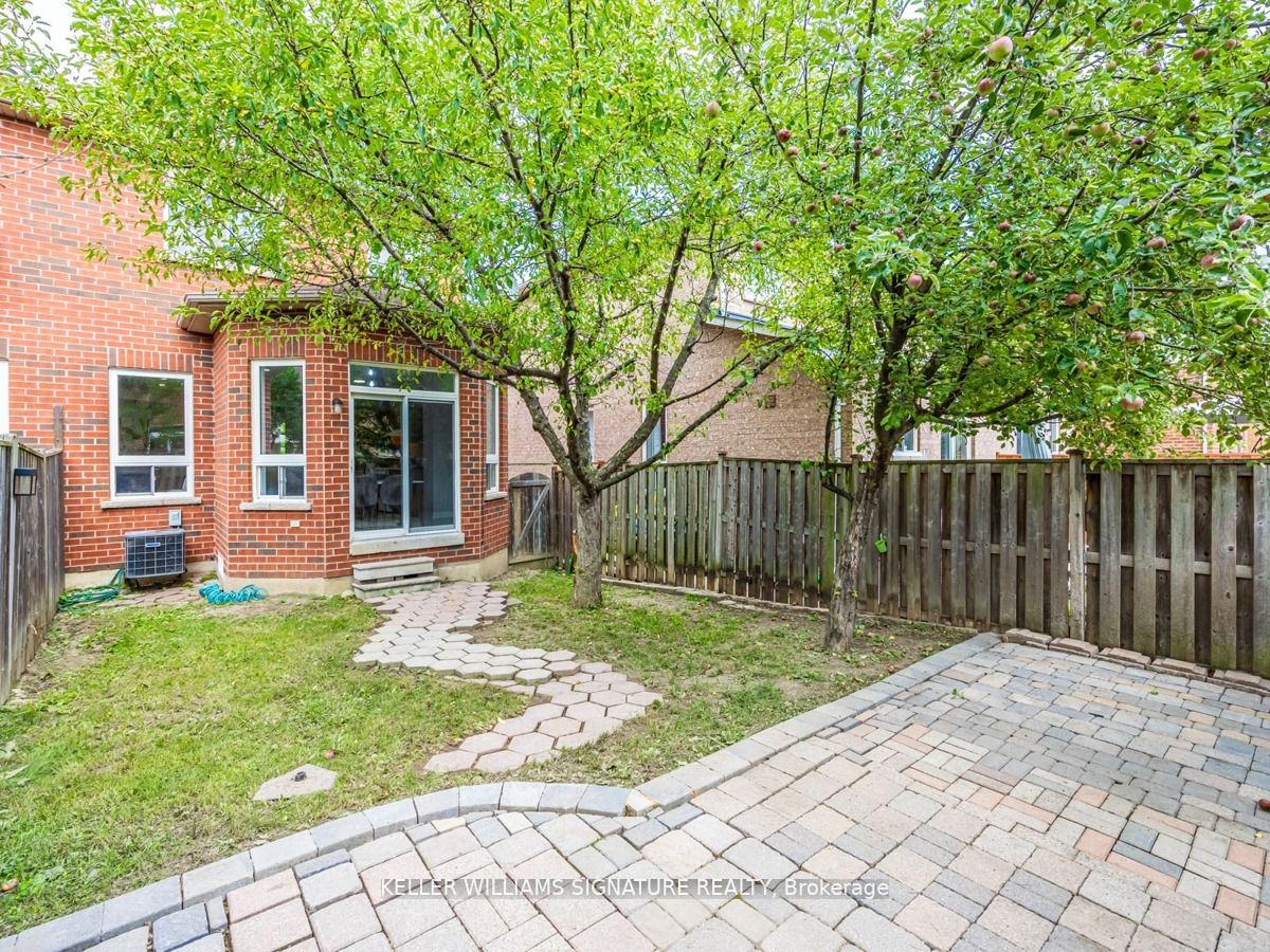 7342 Rosehurst Dr
