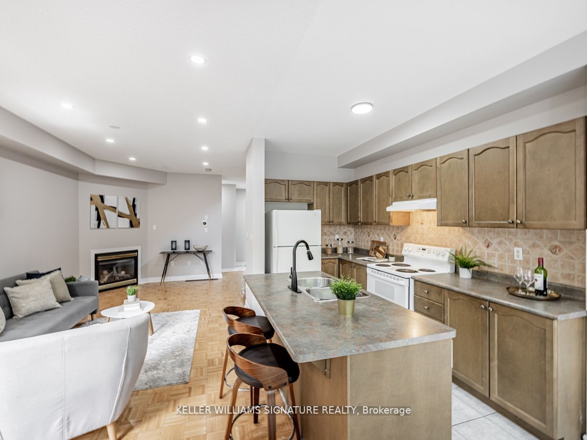 7342 Rosehurst Dr
