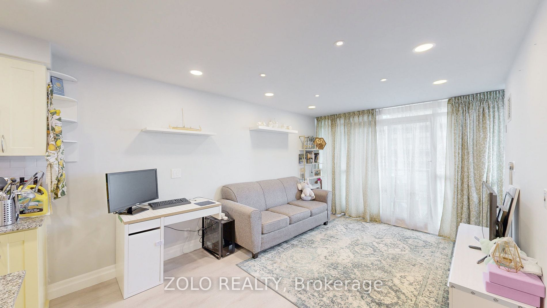1940 Ironstone Drive, #801