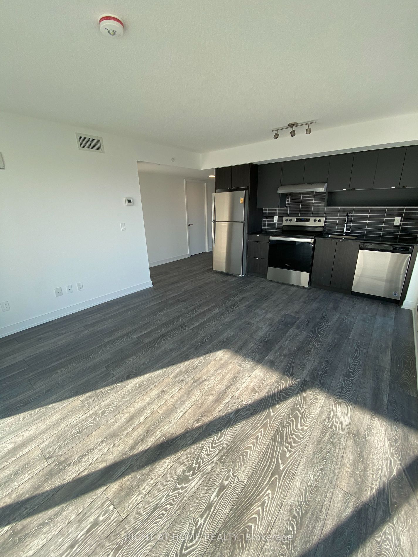 1119 Cooke Boulevard, #B421