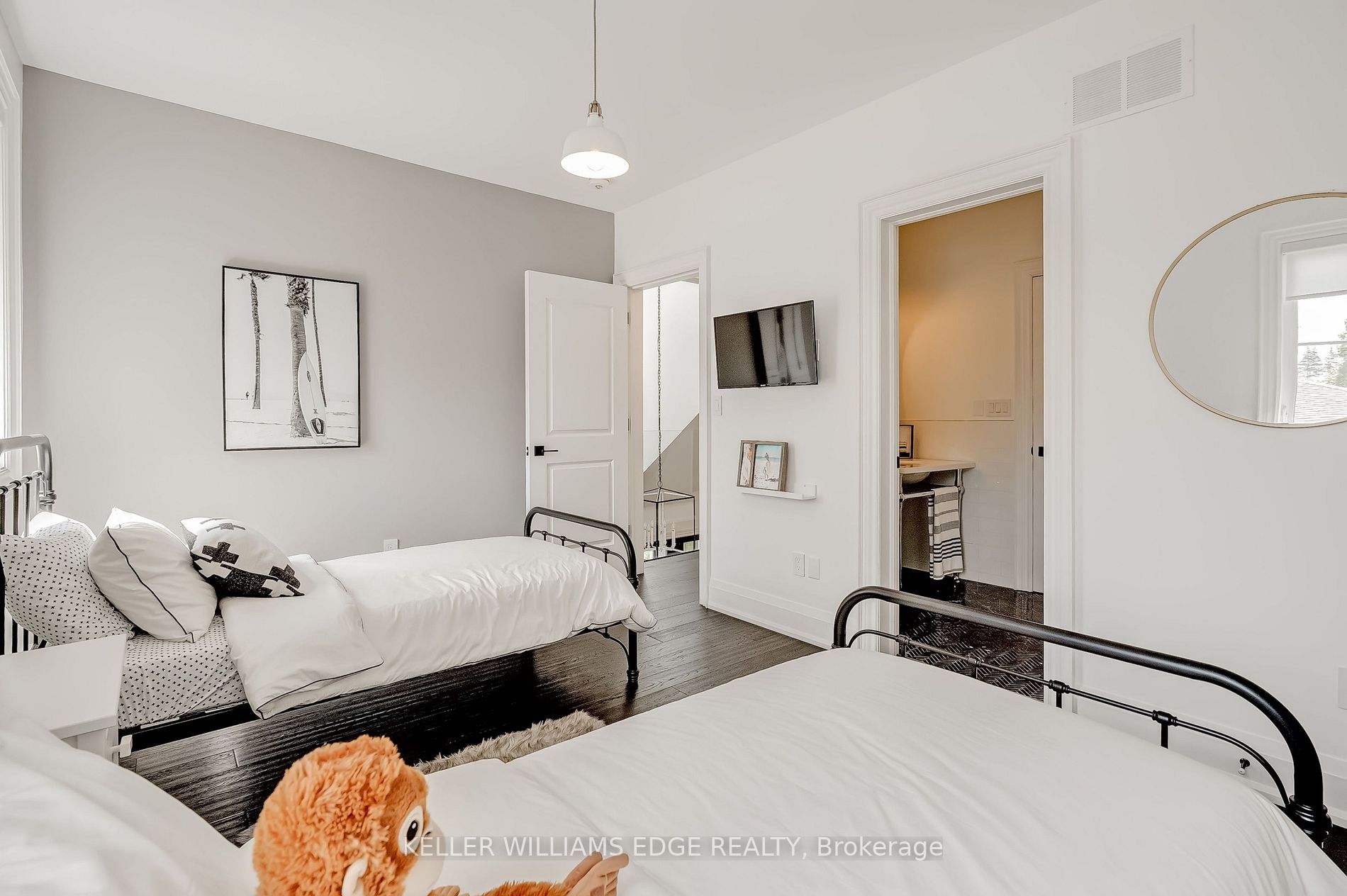 175 North Shore Boulevard W