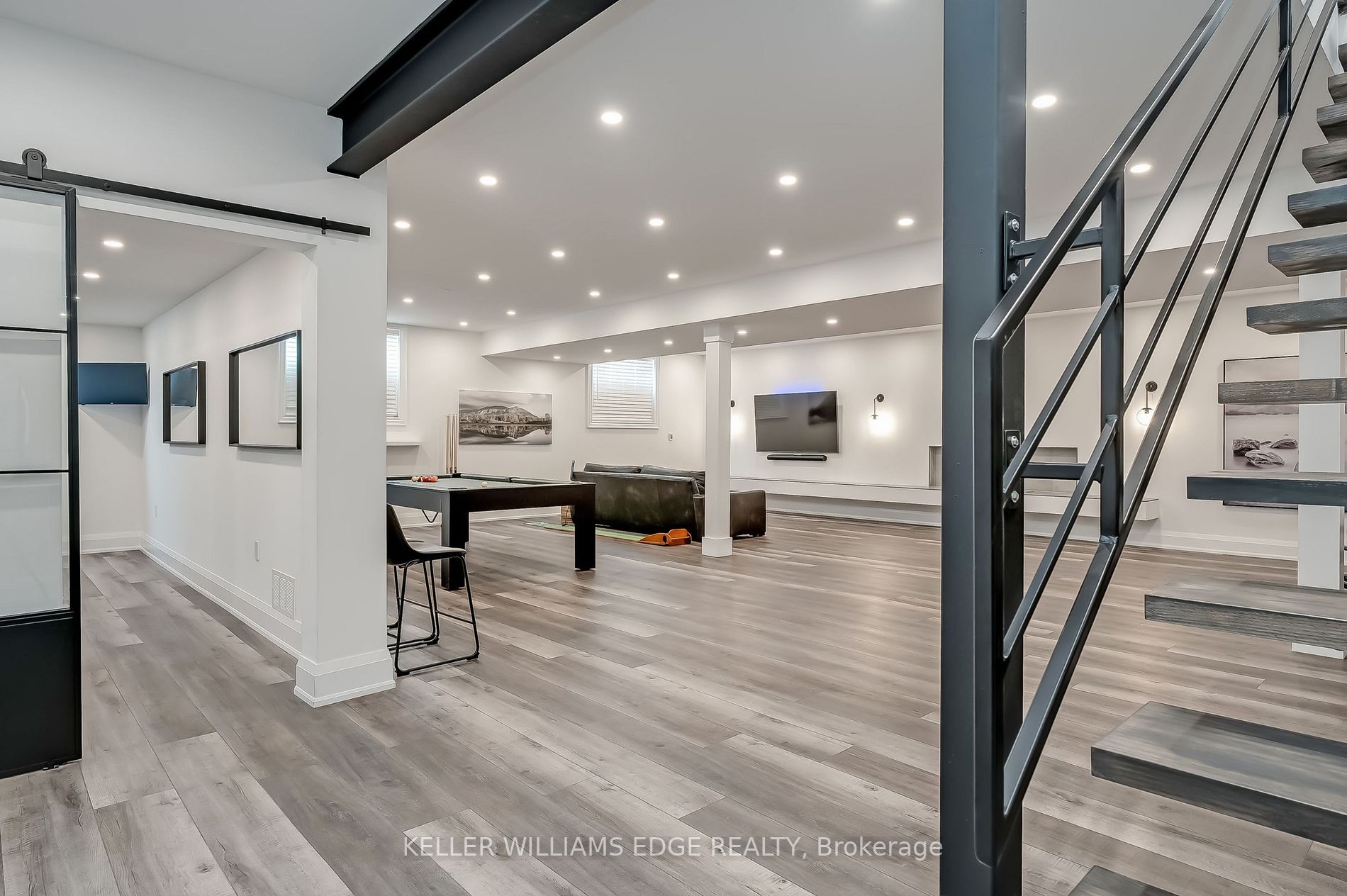 175 North Shore Boulevard W
