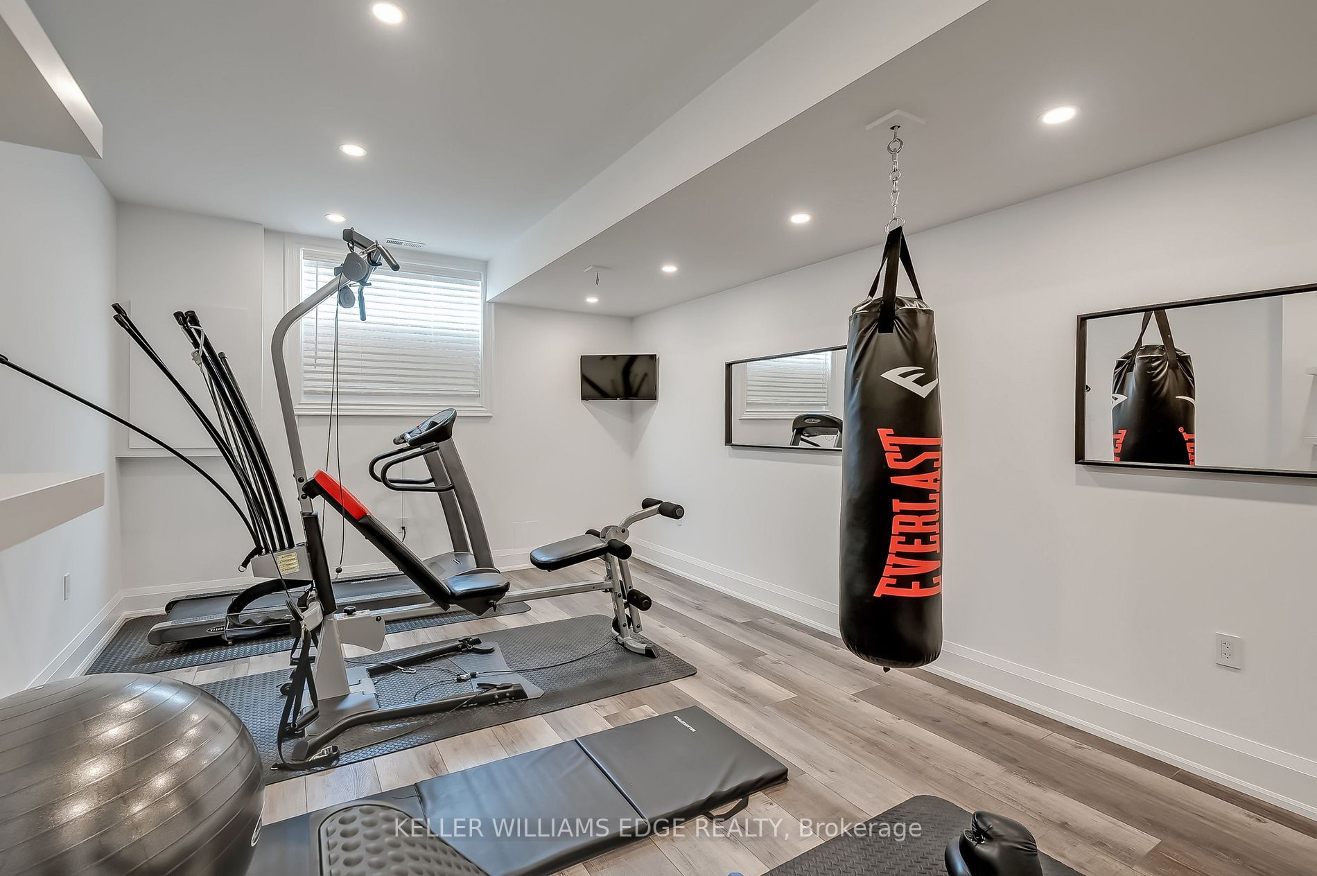 175 North Shore Boulevard W