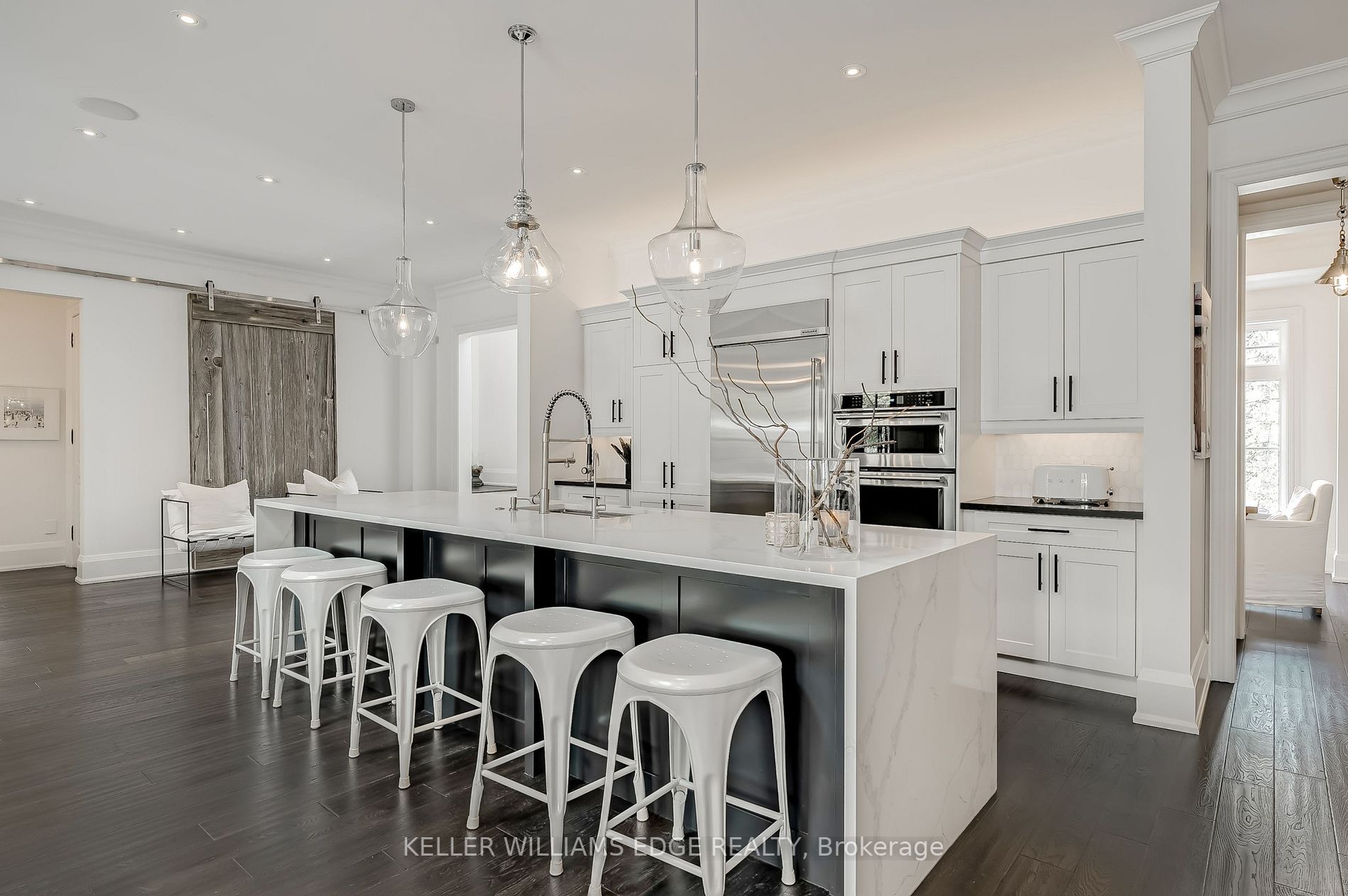175 North Shore Boulevard W