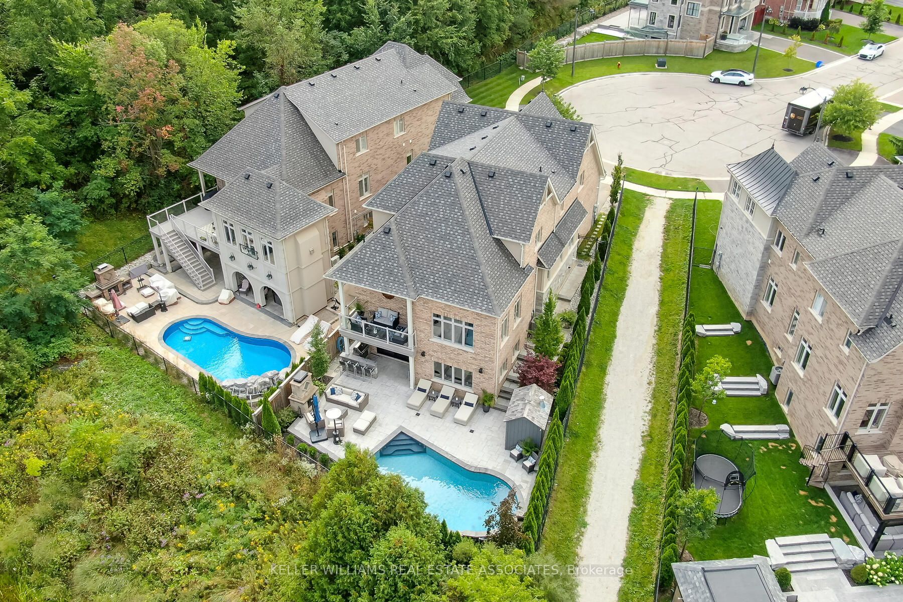 106 Foxtail Court