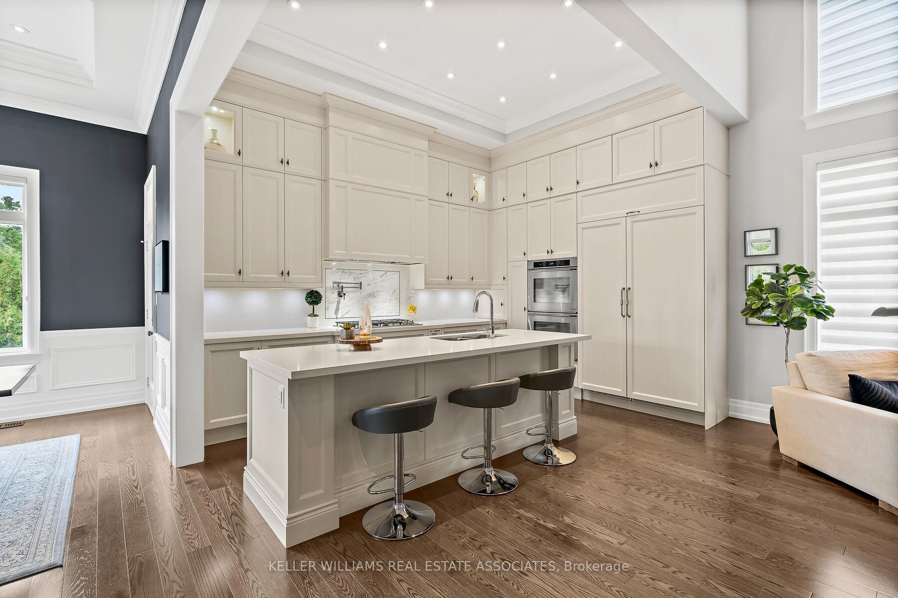 106 Foxtail Court