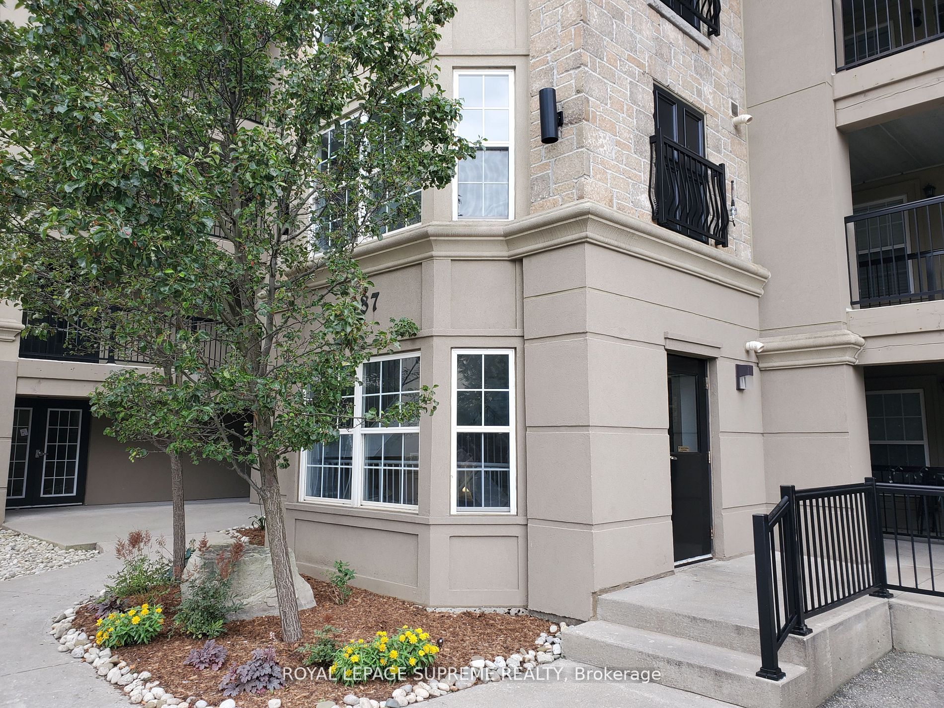 1487 Maple Ave, #104