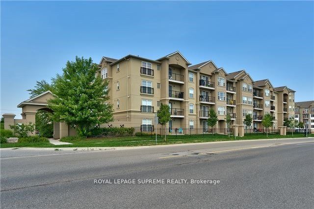 1487 Maple Ave, #104