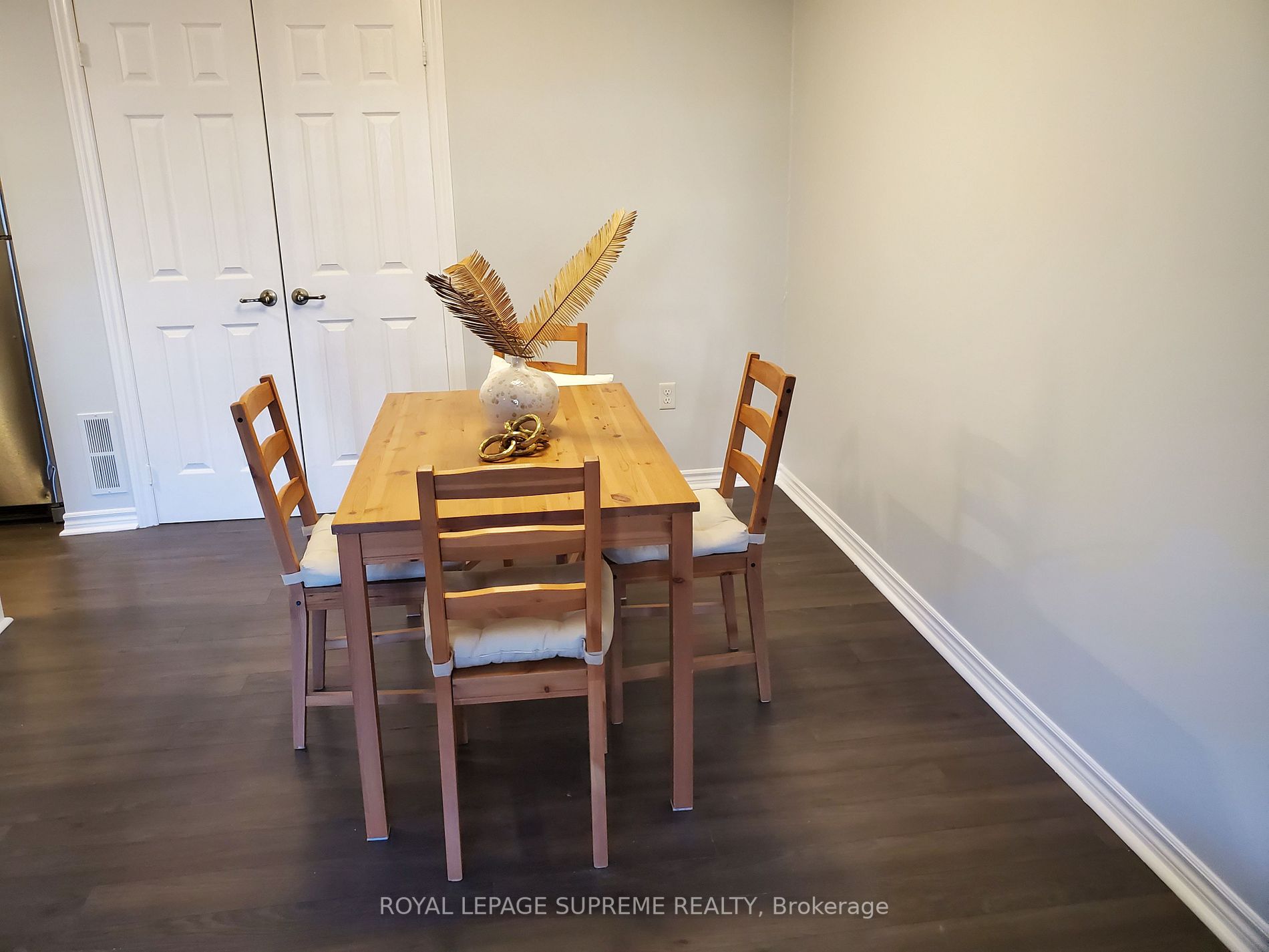 1487 Maple Ave, #104