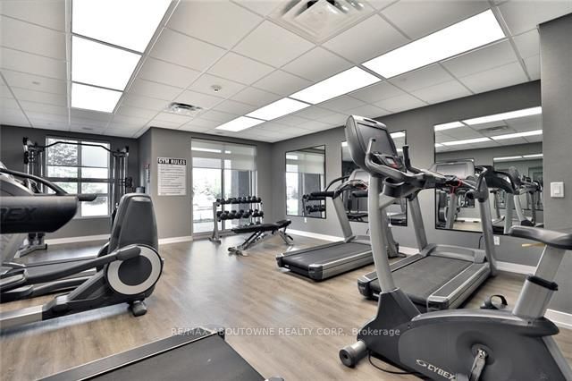 2486 Old Bronte Rd, #318