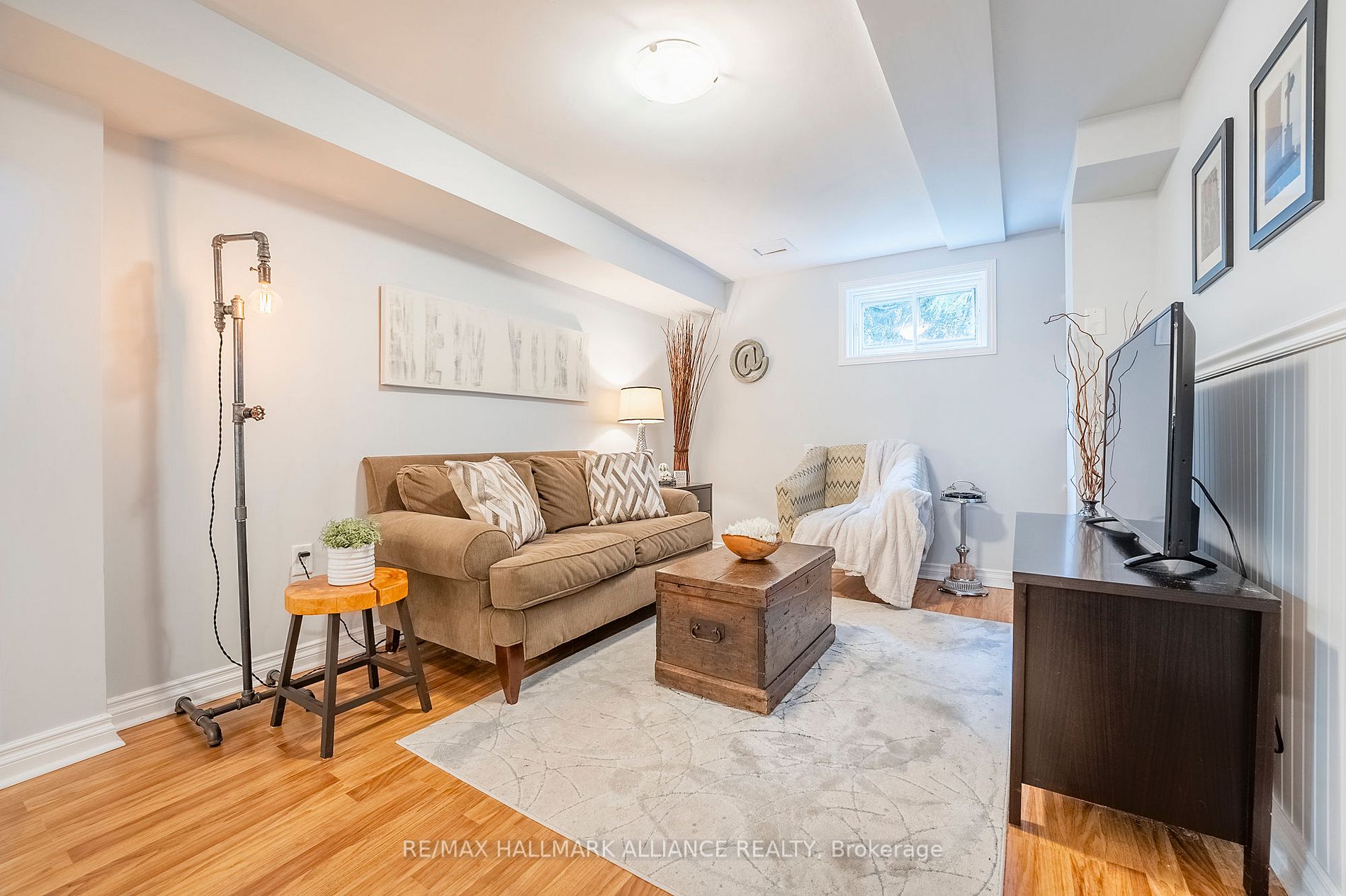 38 Baylor Crescent