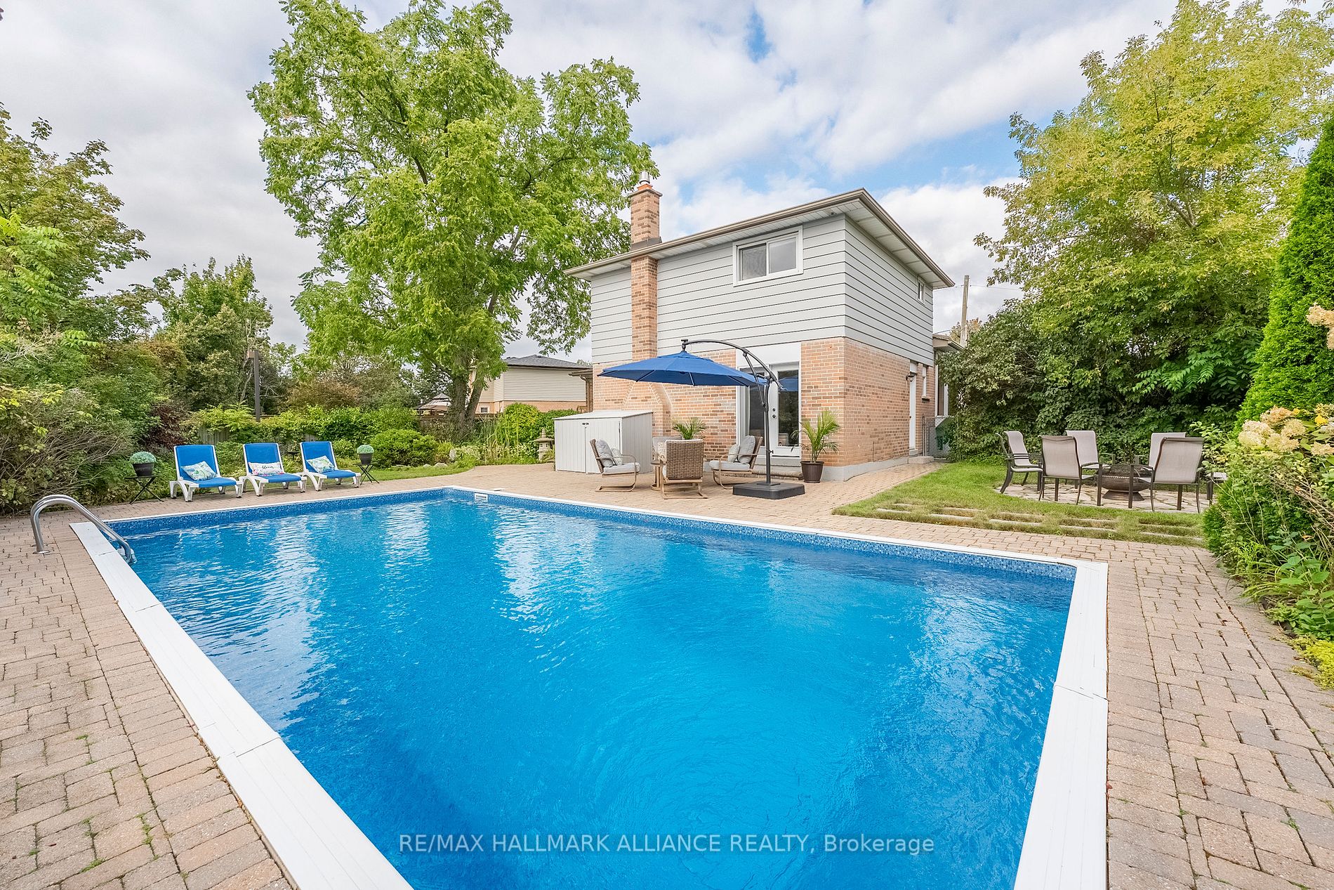 38 Baylor Crescent