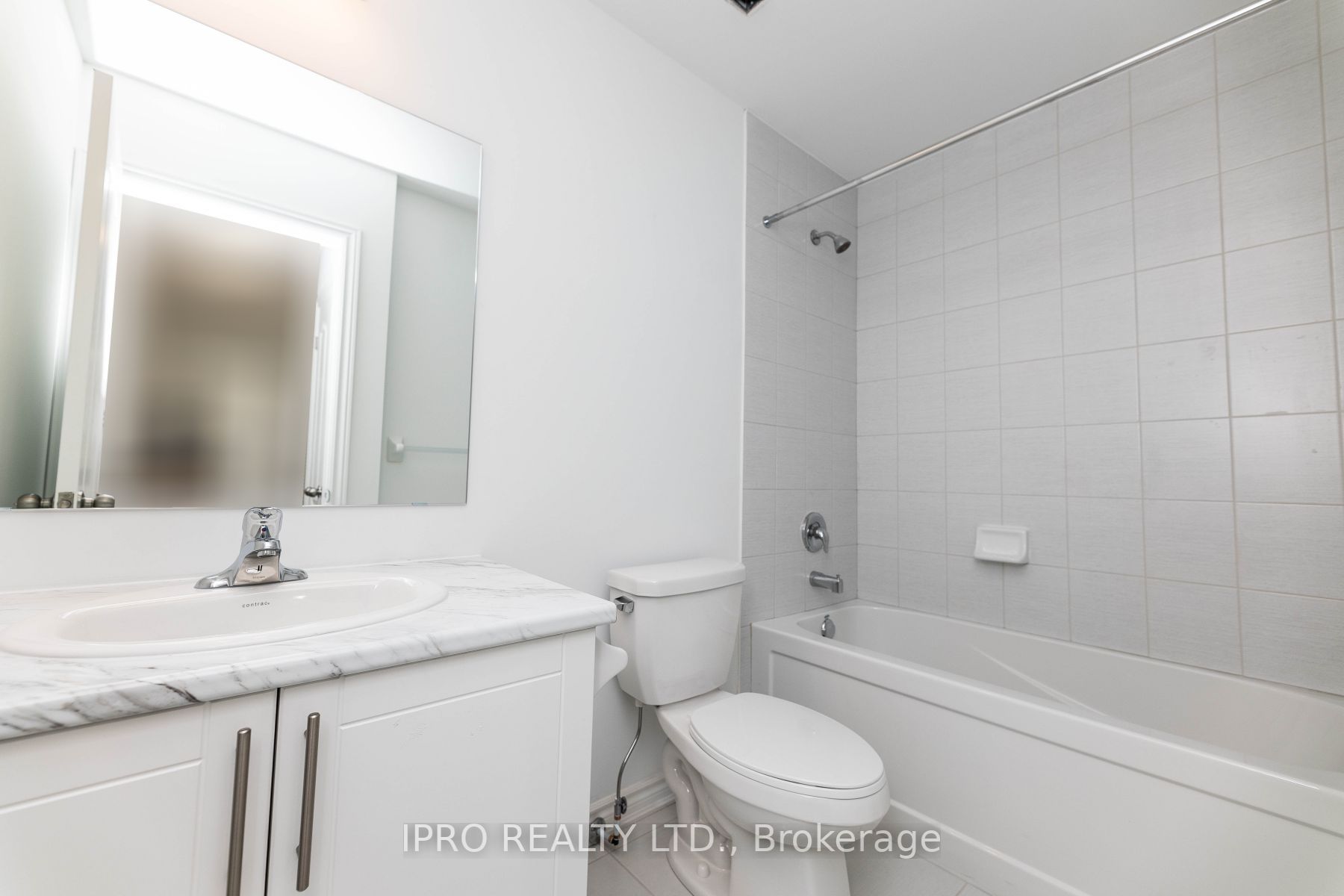18 Waterville Way