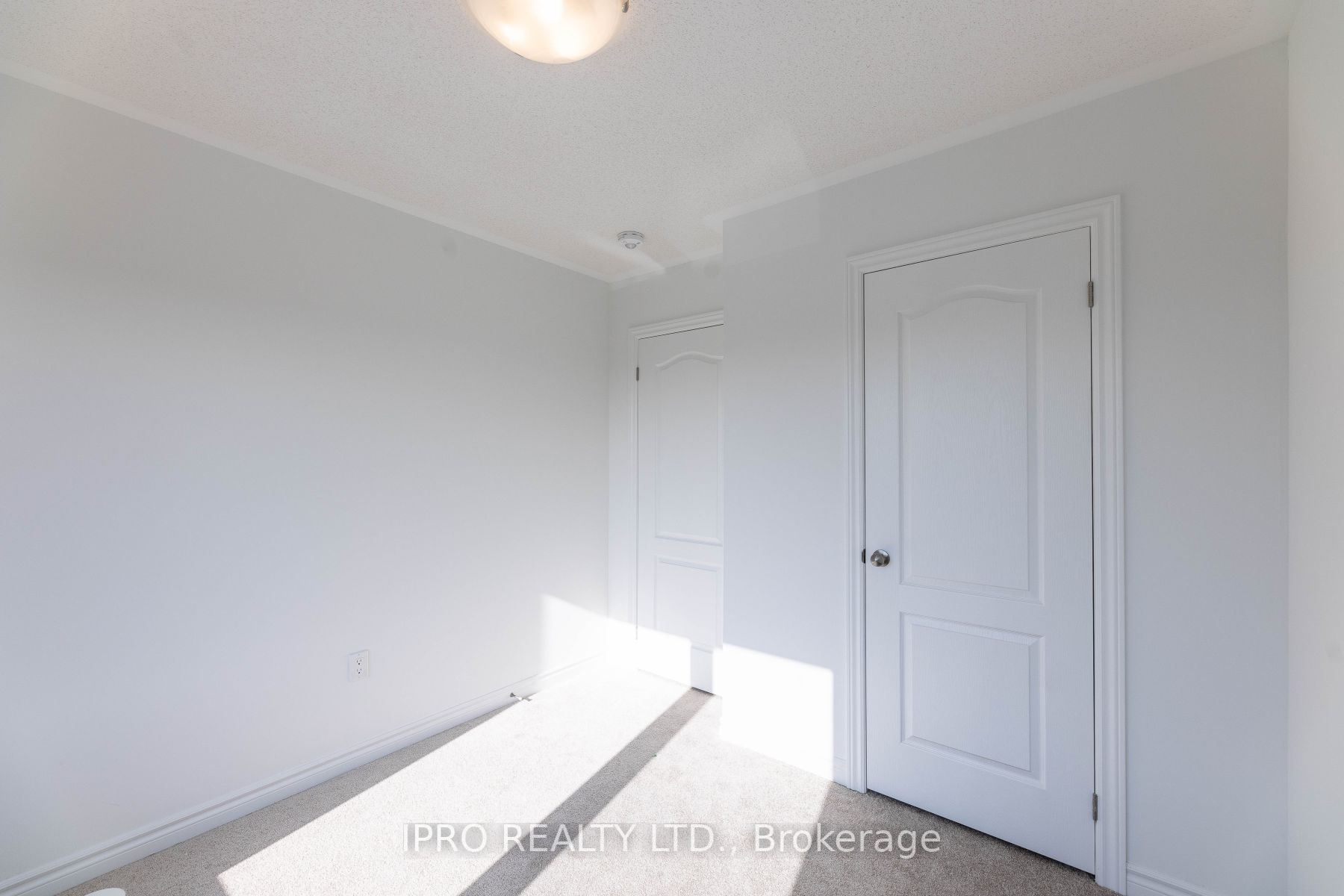 18 Waterville Way