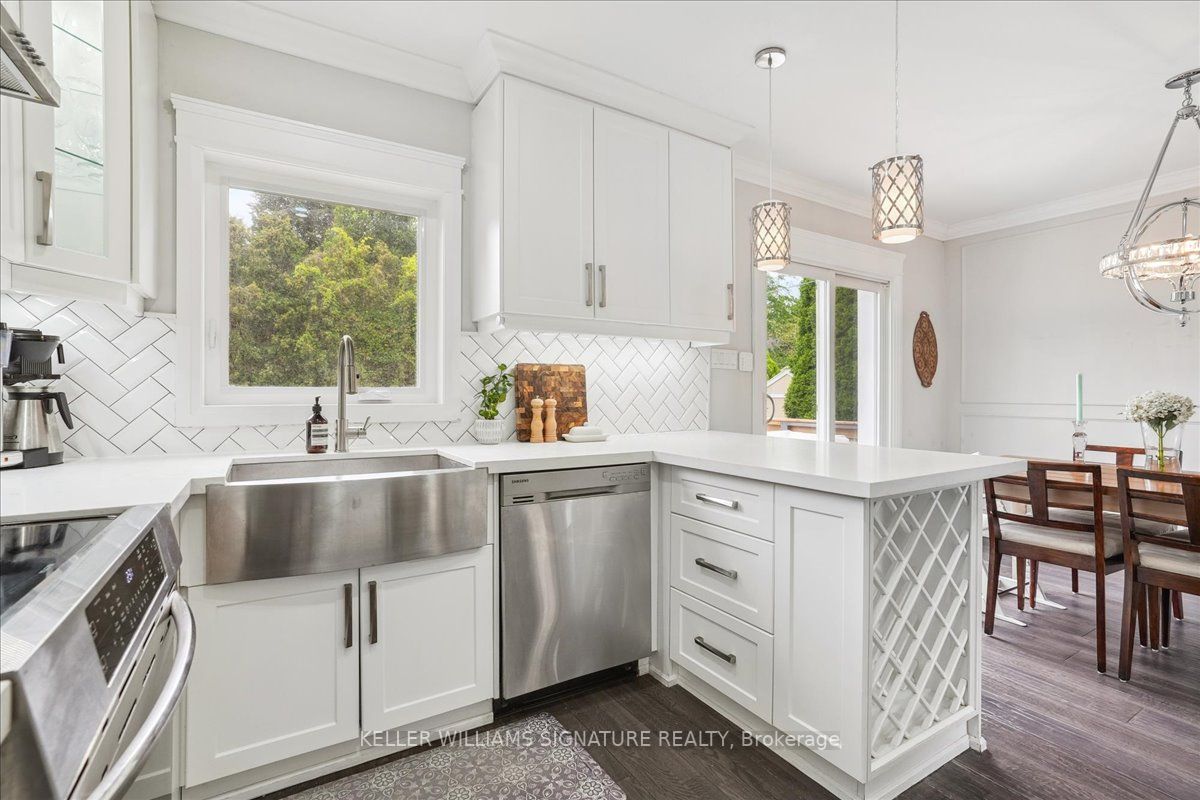 2221 Courtland Drive