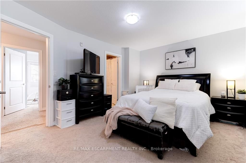 5030 Corporate Drive, #14