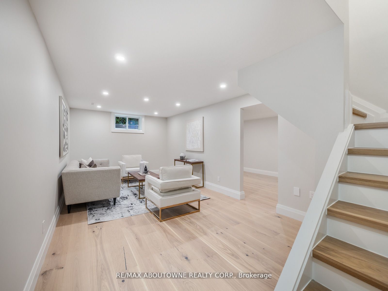 33 Harbourside Court