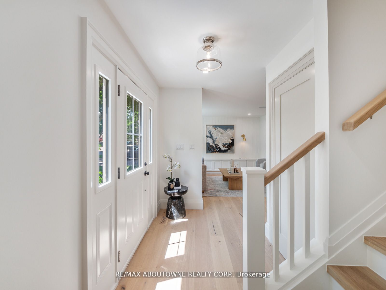 33 Harbourside Court