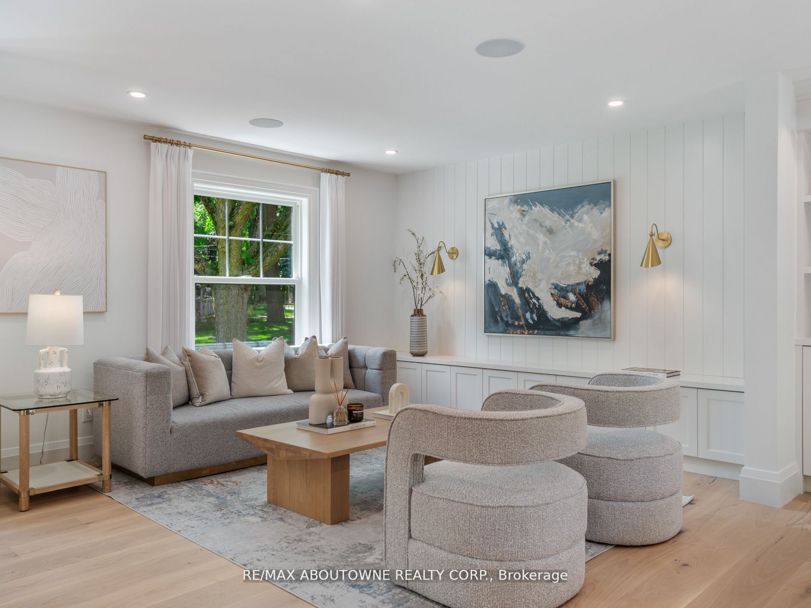 33 Harbourside Court