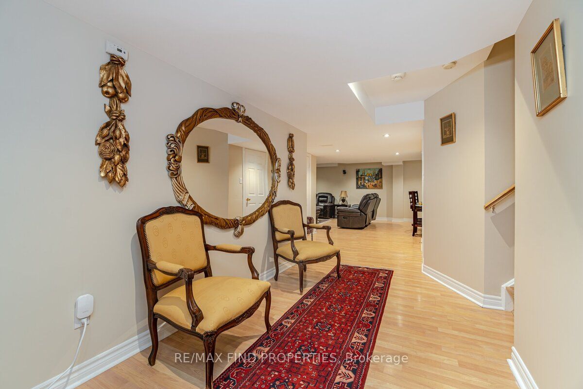 3269 Mcdowell Dr