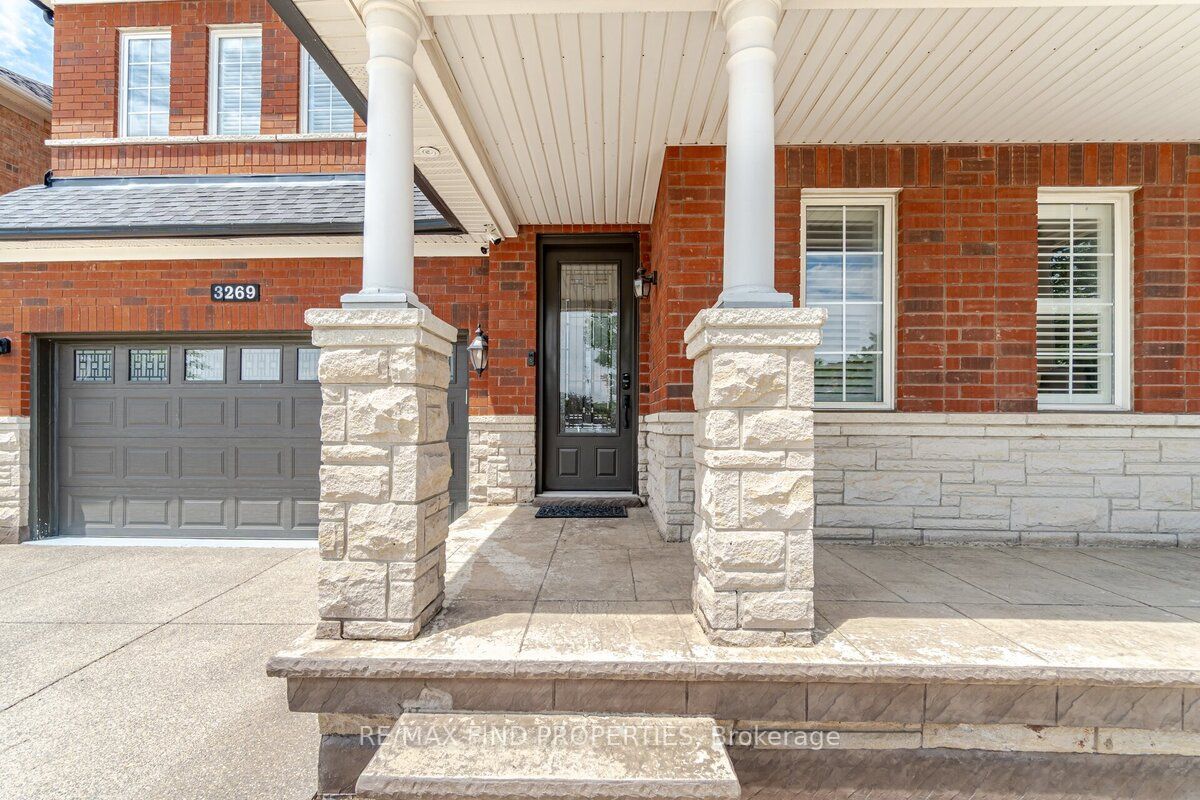 3269 Mcdowell Dr