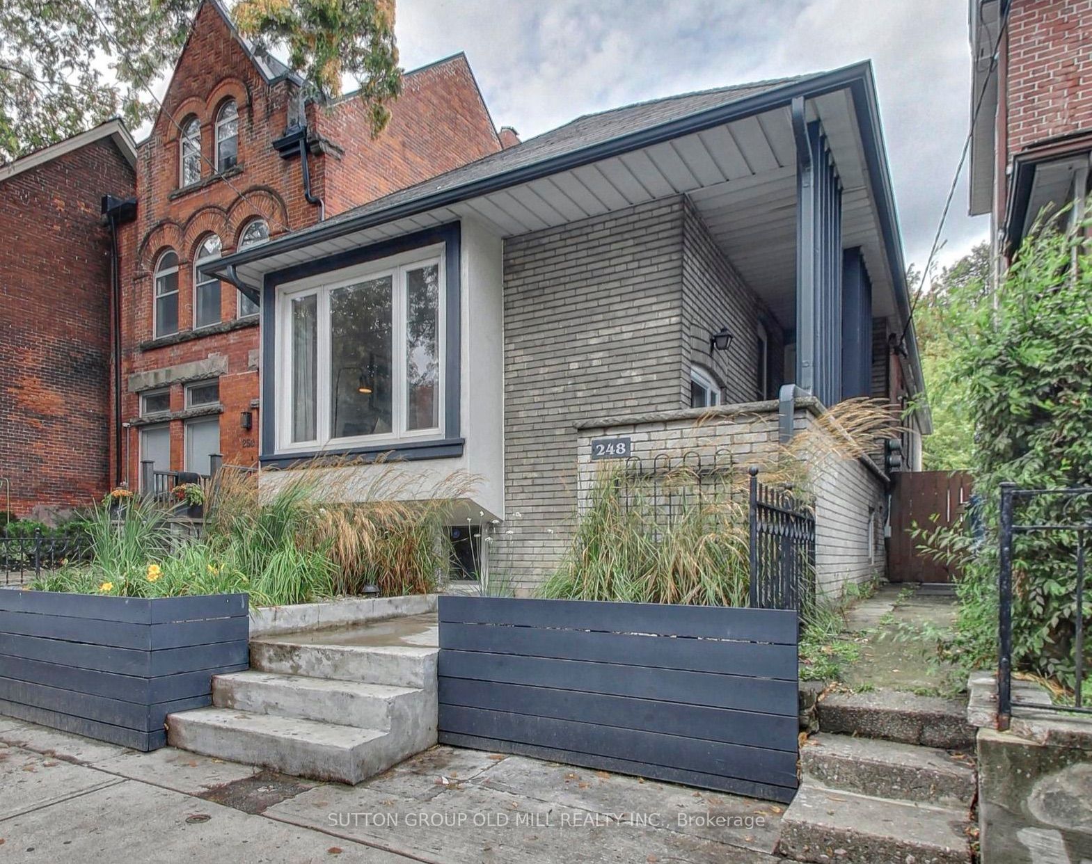 248 Annette St