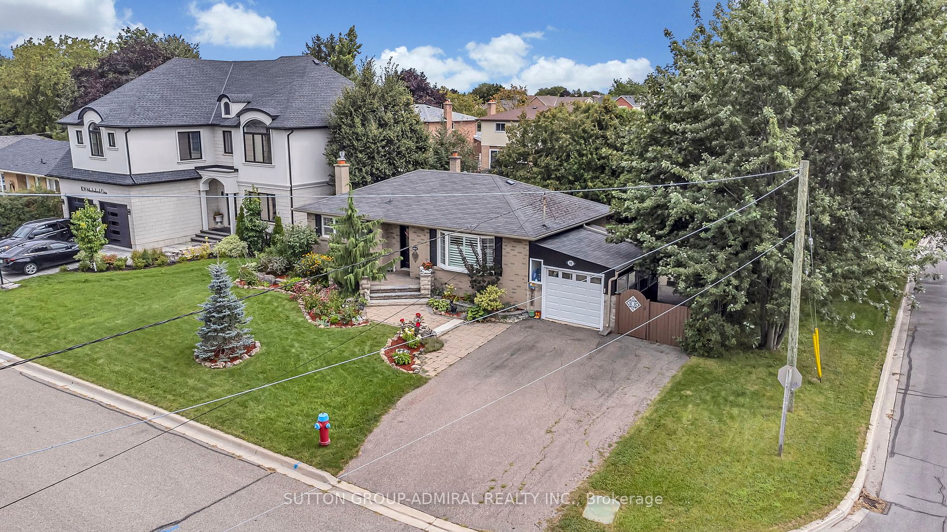 102 Meadowbrook Dr