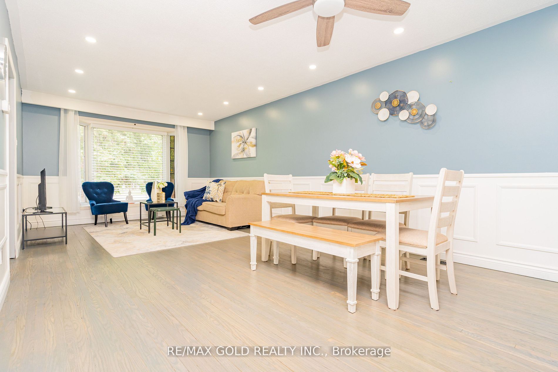 122 Earnscliffe Circ