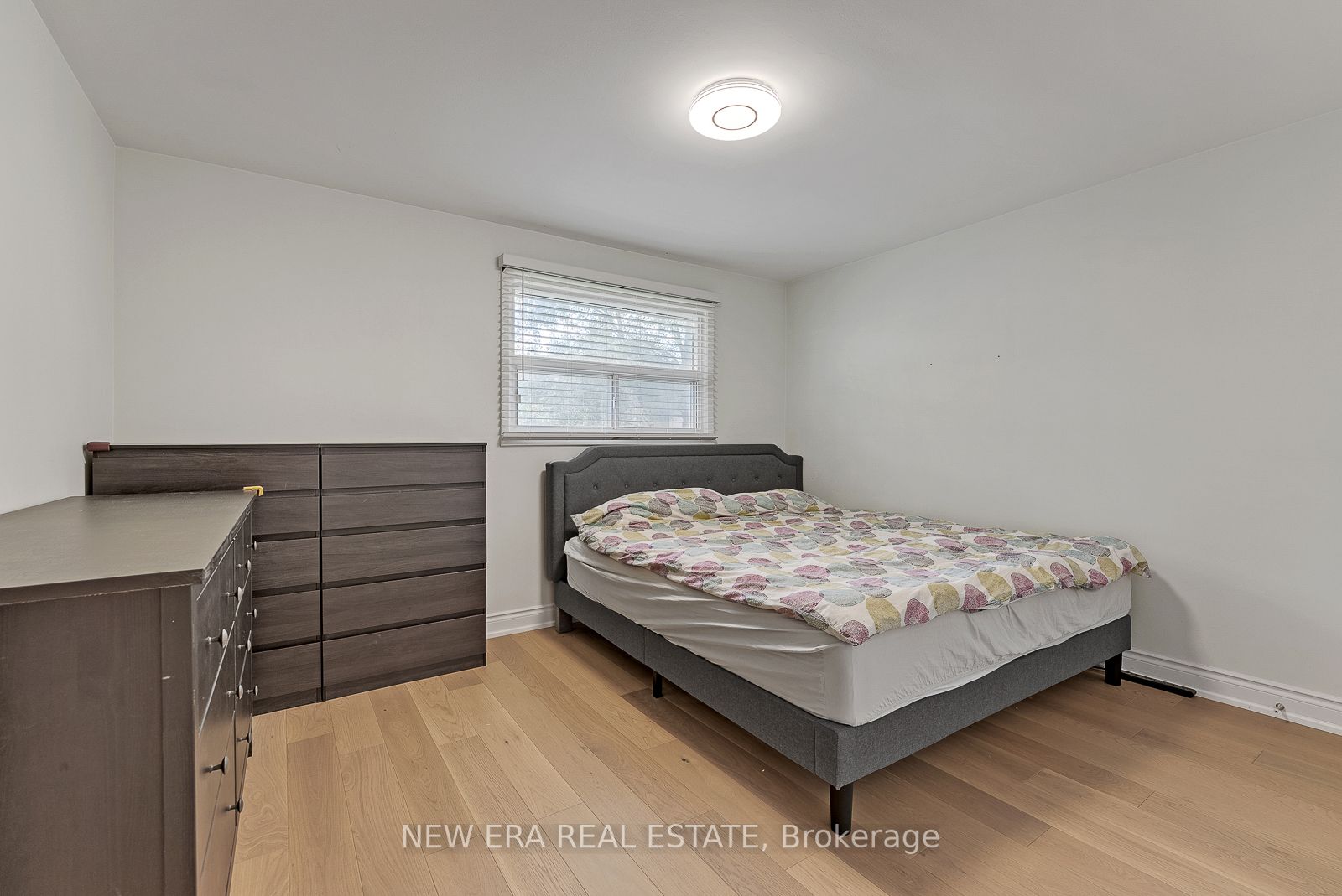 18 West Wareside Rd
