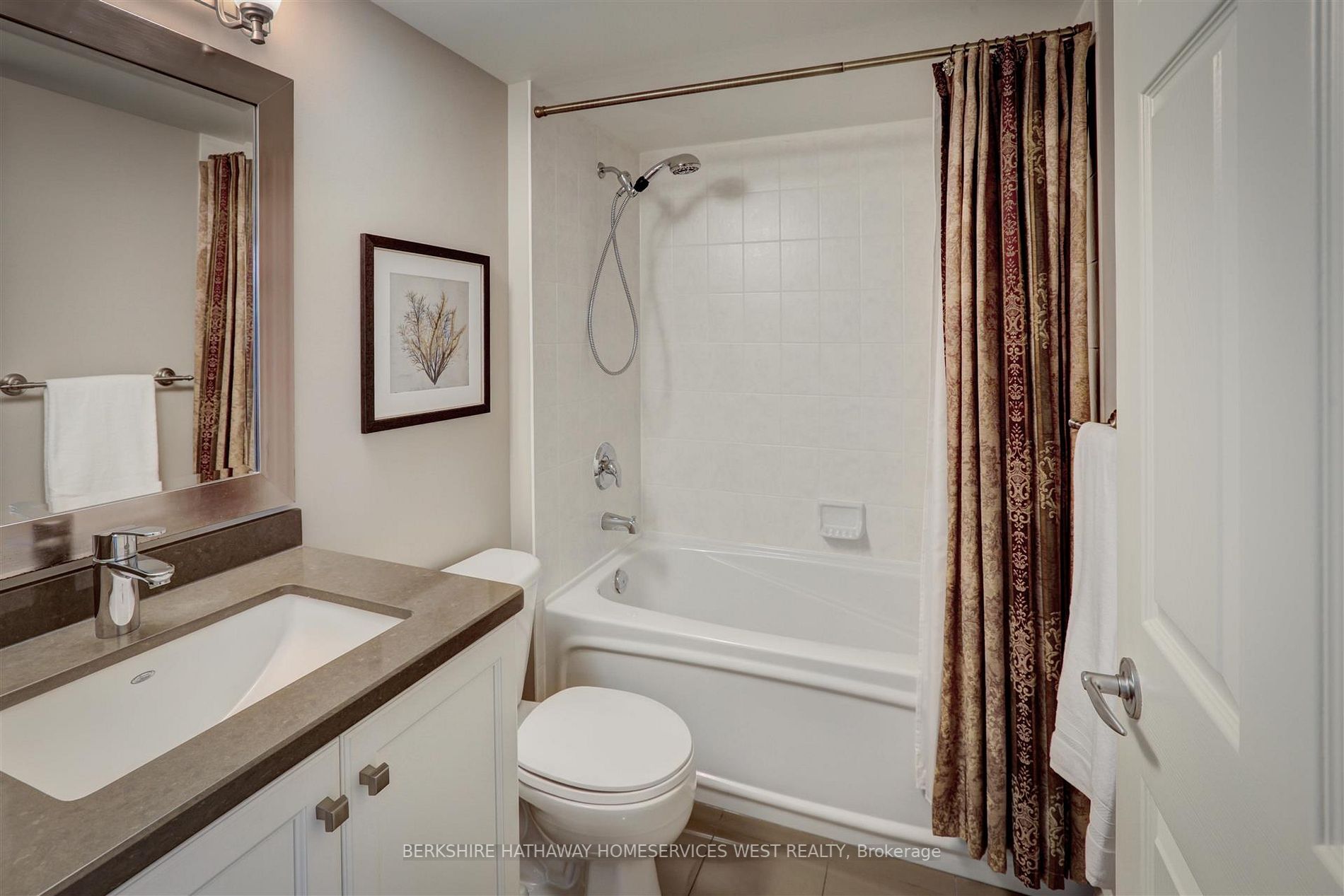 70 High Park Ave, #1008
