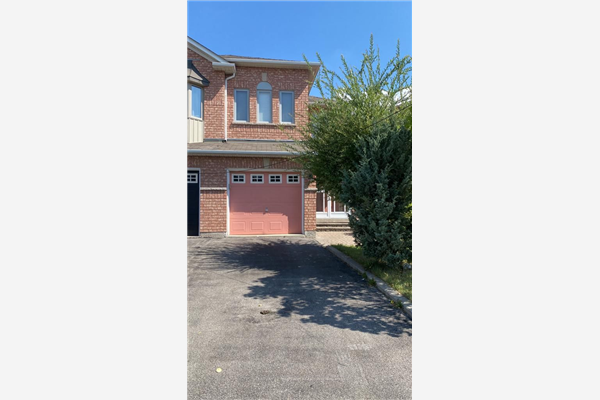 7261 Gagliano Dr, Mississauga