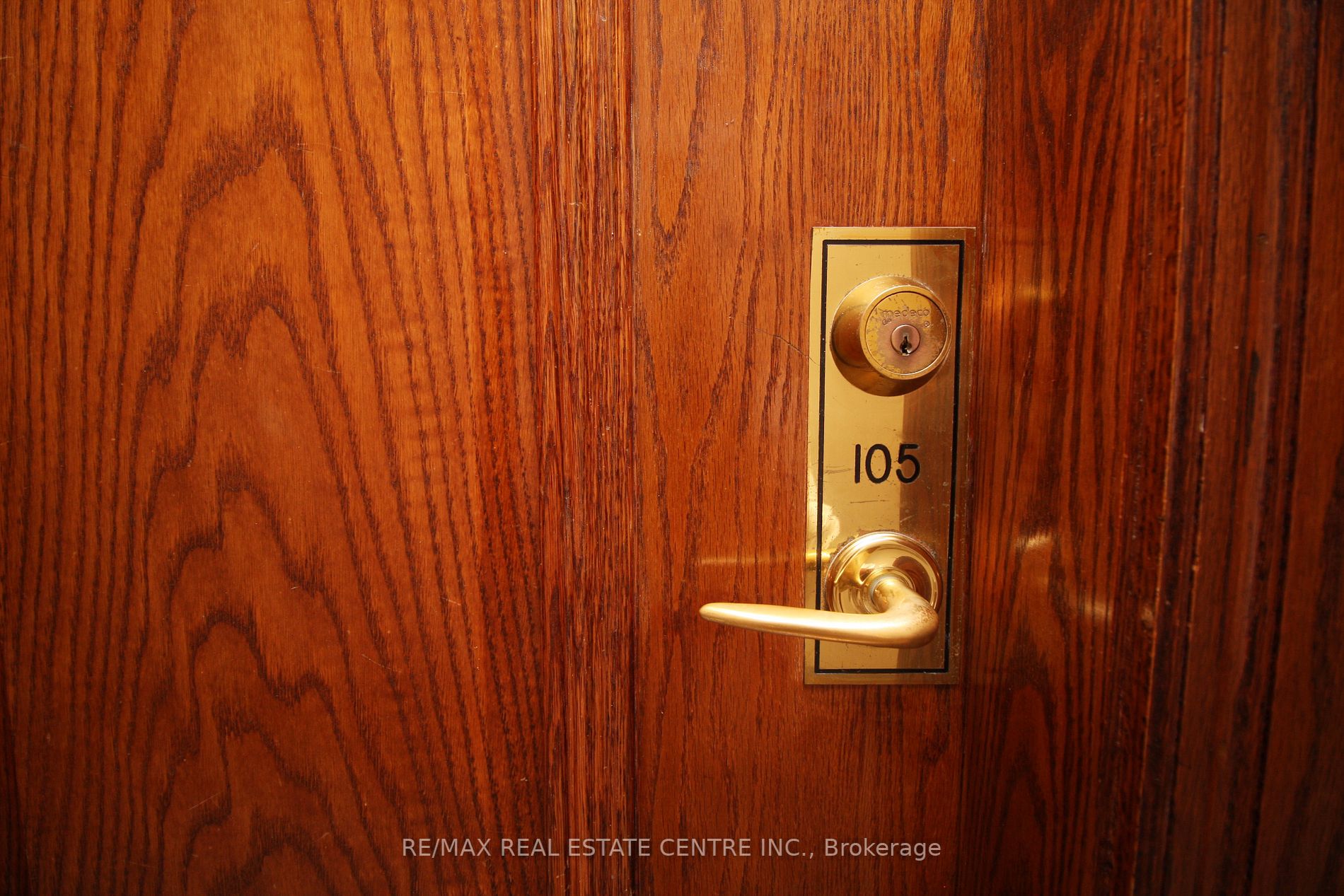 Listing W7000518 - Large Photo # 3