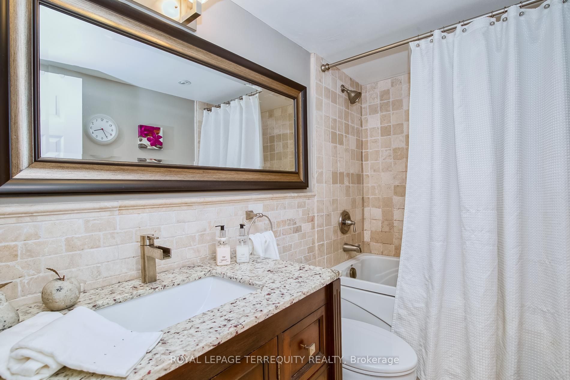 Listing W7000532 - Large Photo # 14