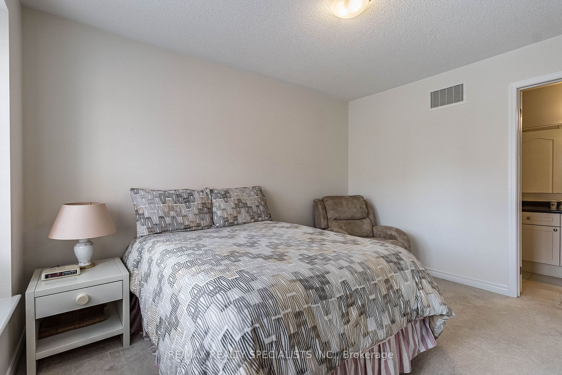 1732 Copeland Circ