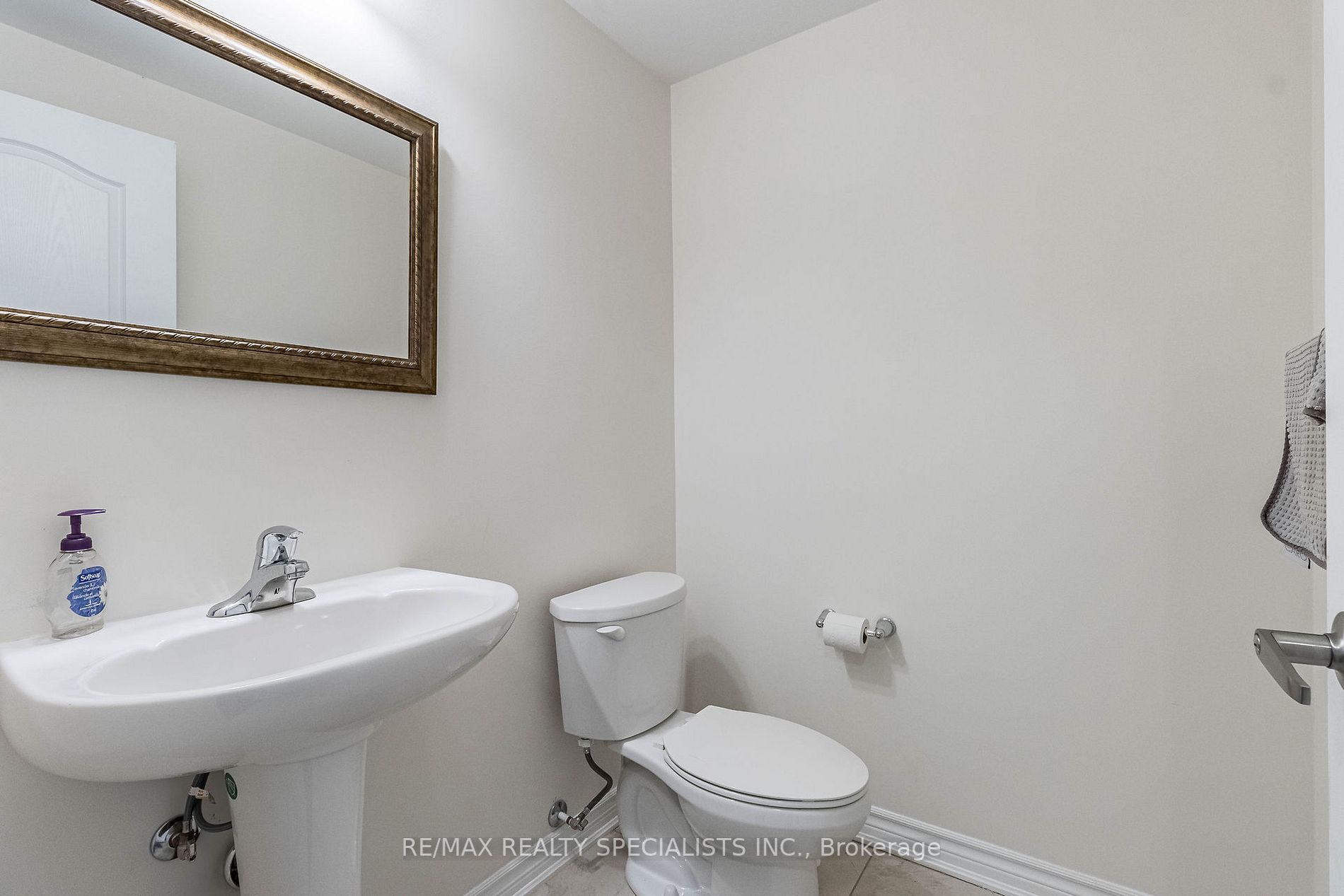 1732 Copeland Circ