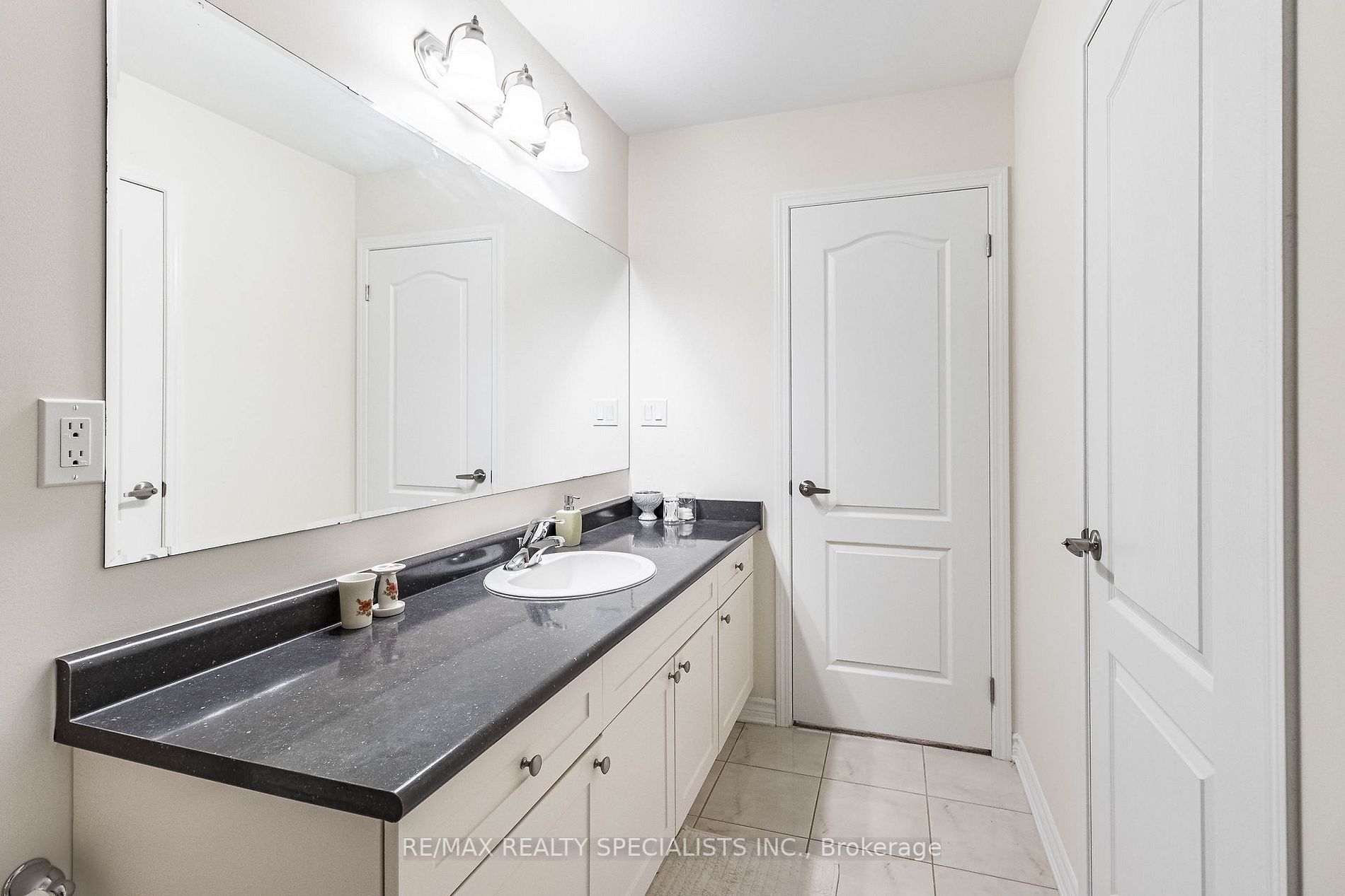 1732 Copeland Circ