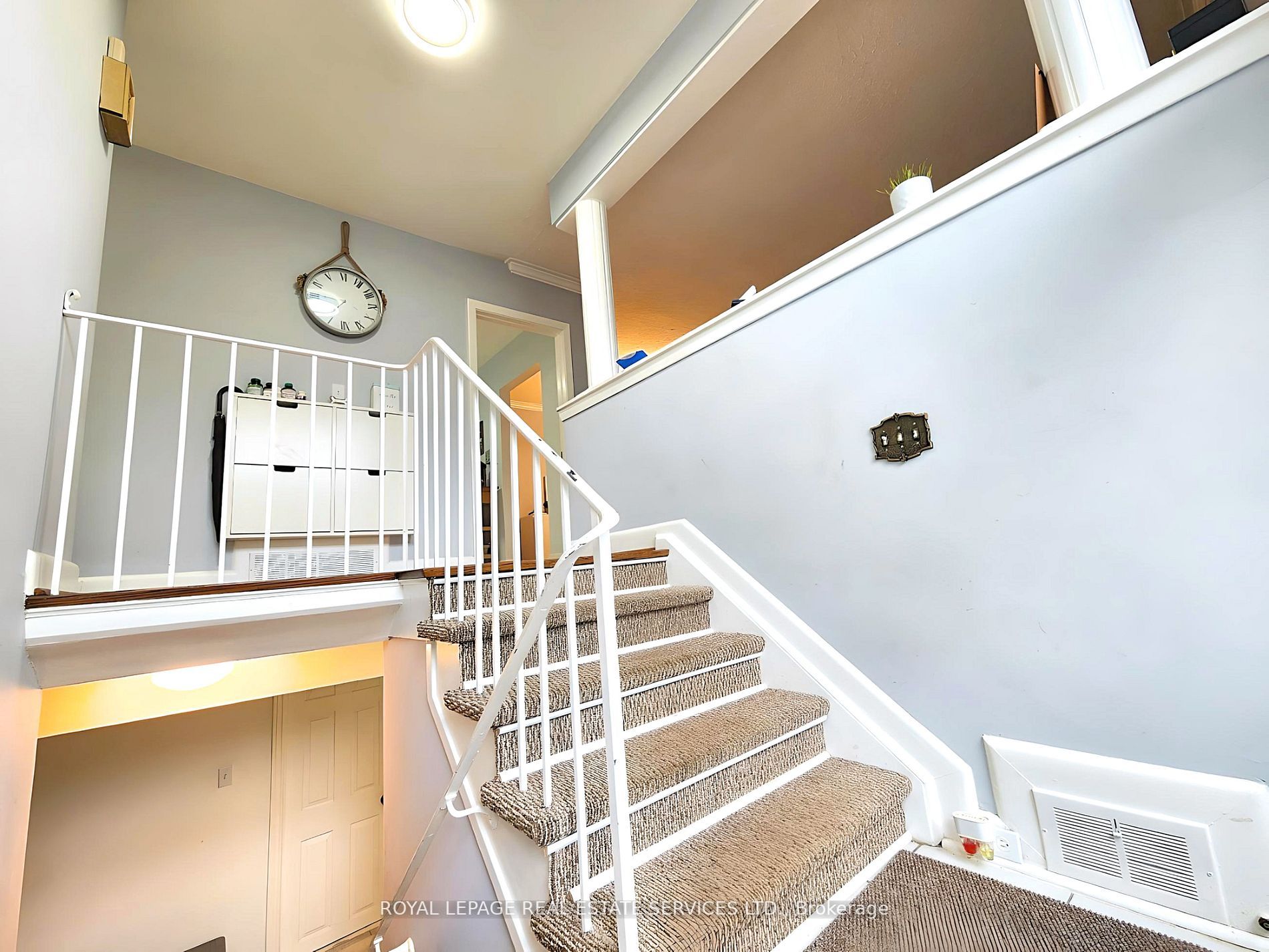 7 Golfwood Heights