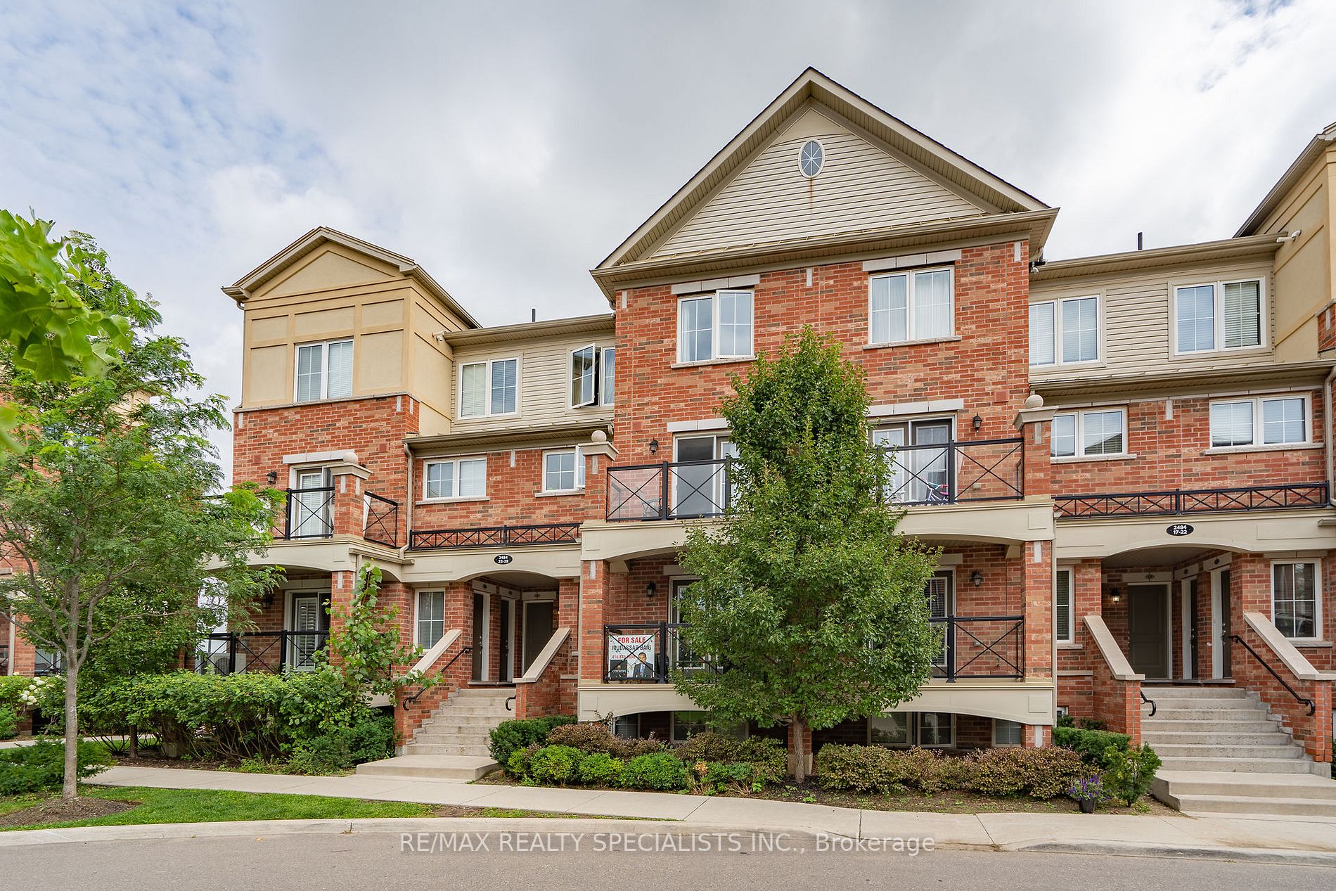 2484 Post Rd, #23