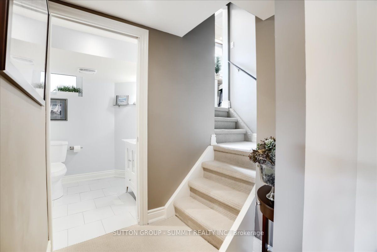 375 Bryant Cres