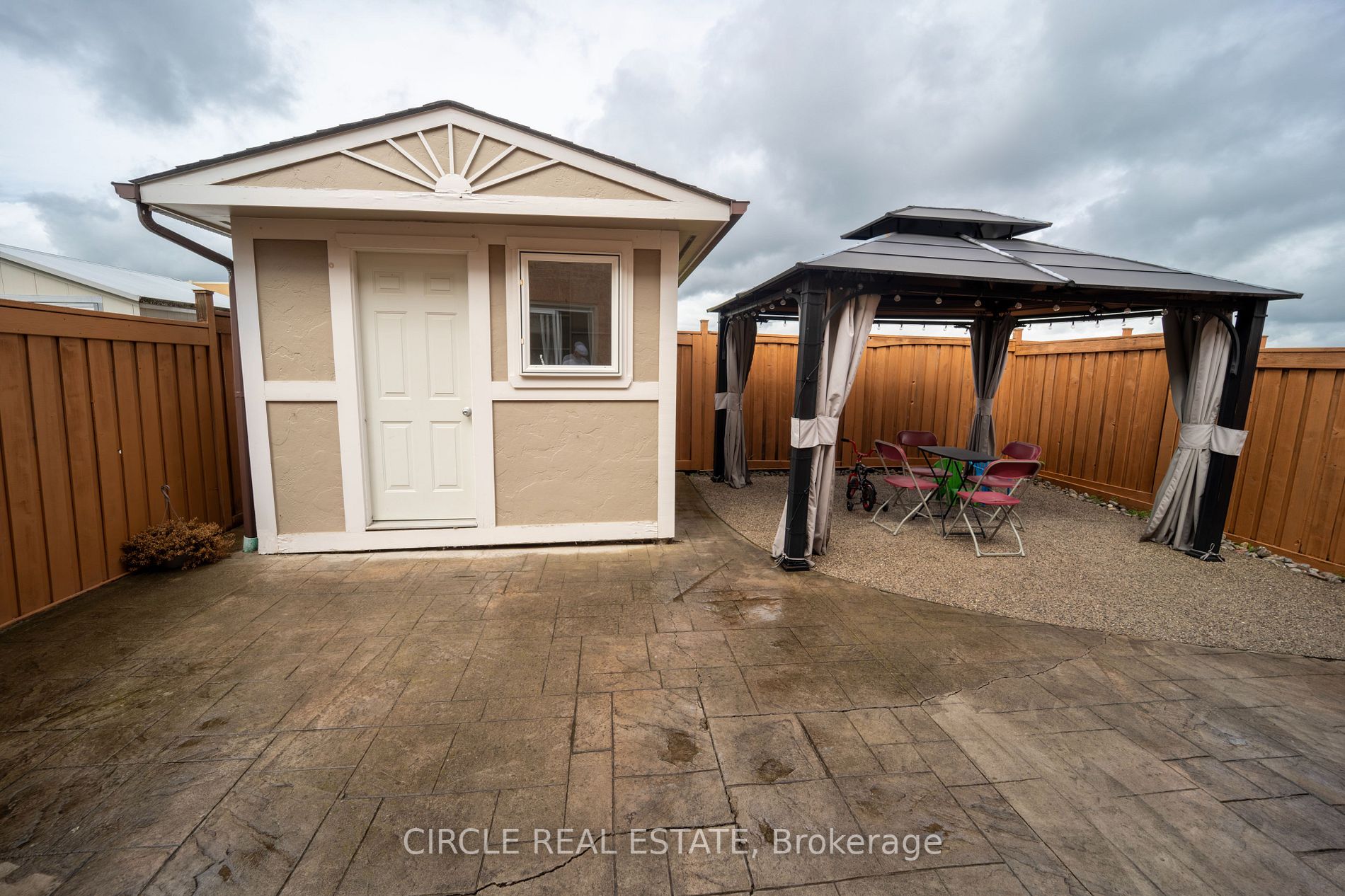 83 Emily Carr Crescent