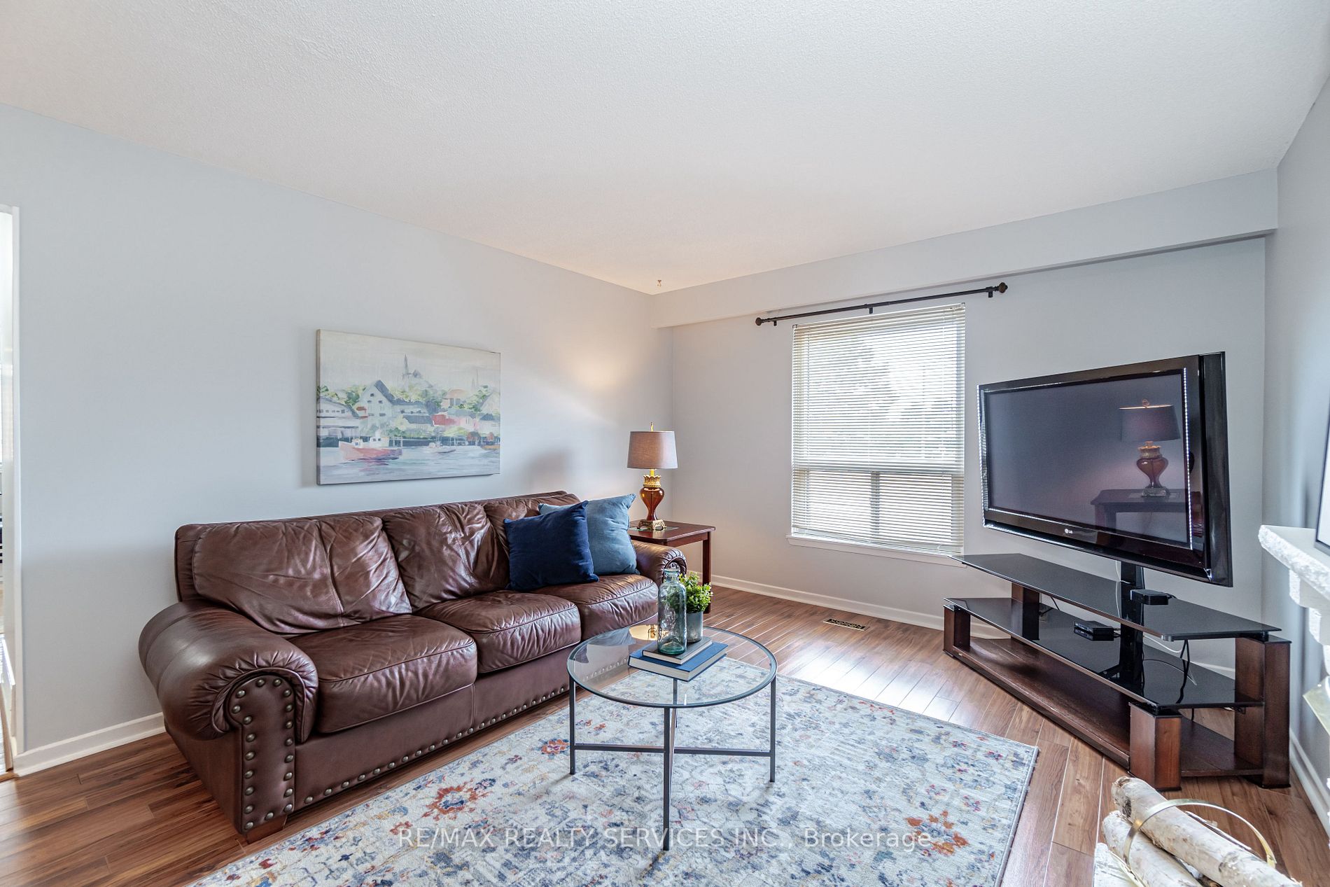 24 Madelaine Cres