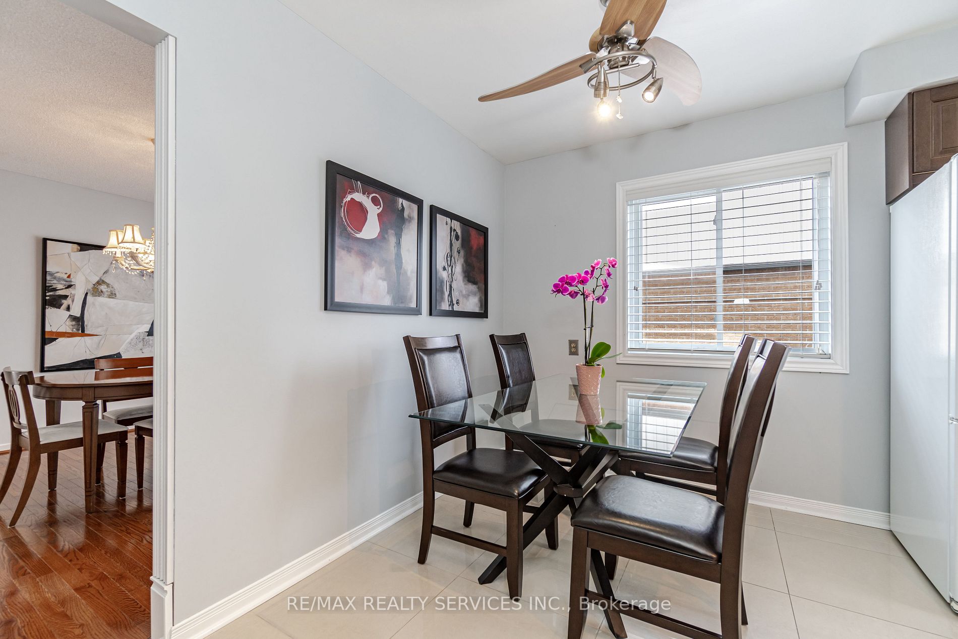 24 Madelaine Cres