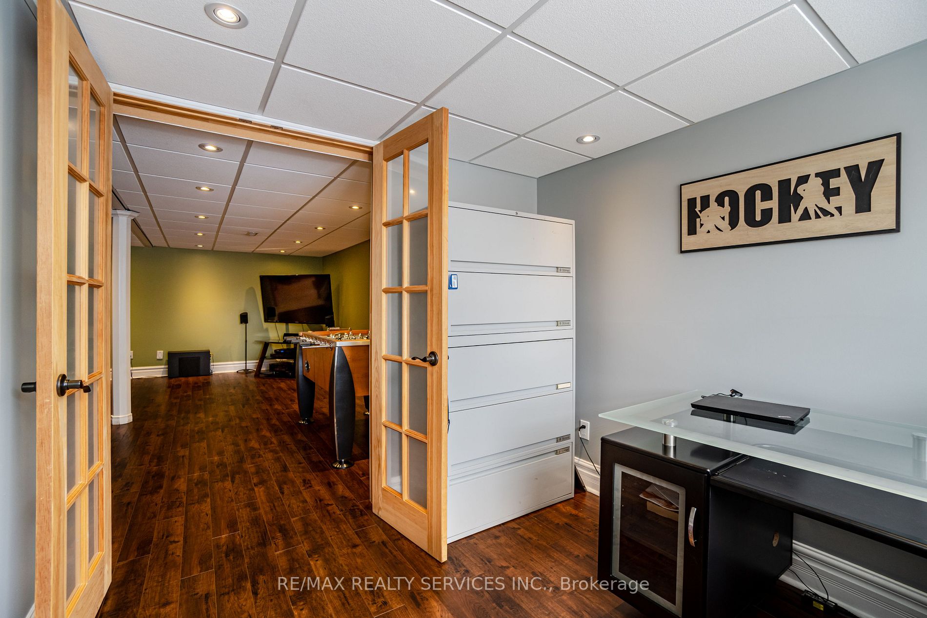 24 Madelaine Cres