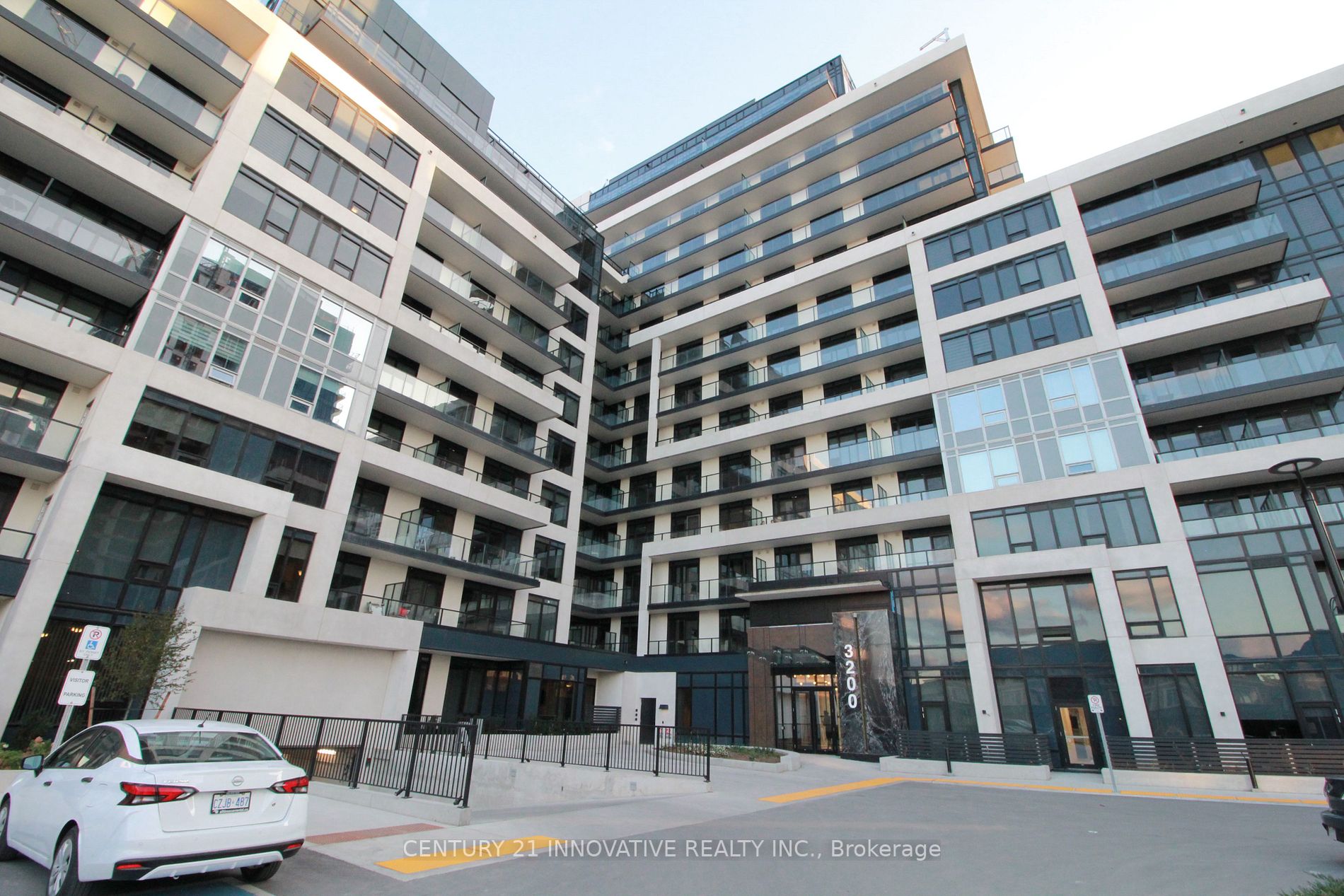 3200 William Coltson Ave, #106