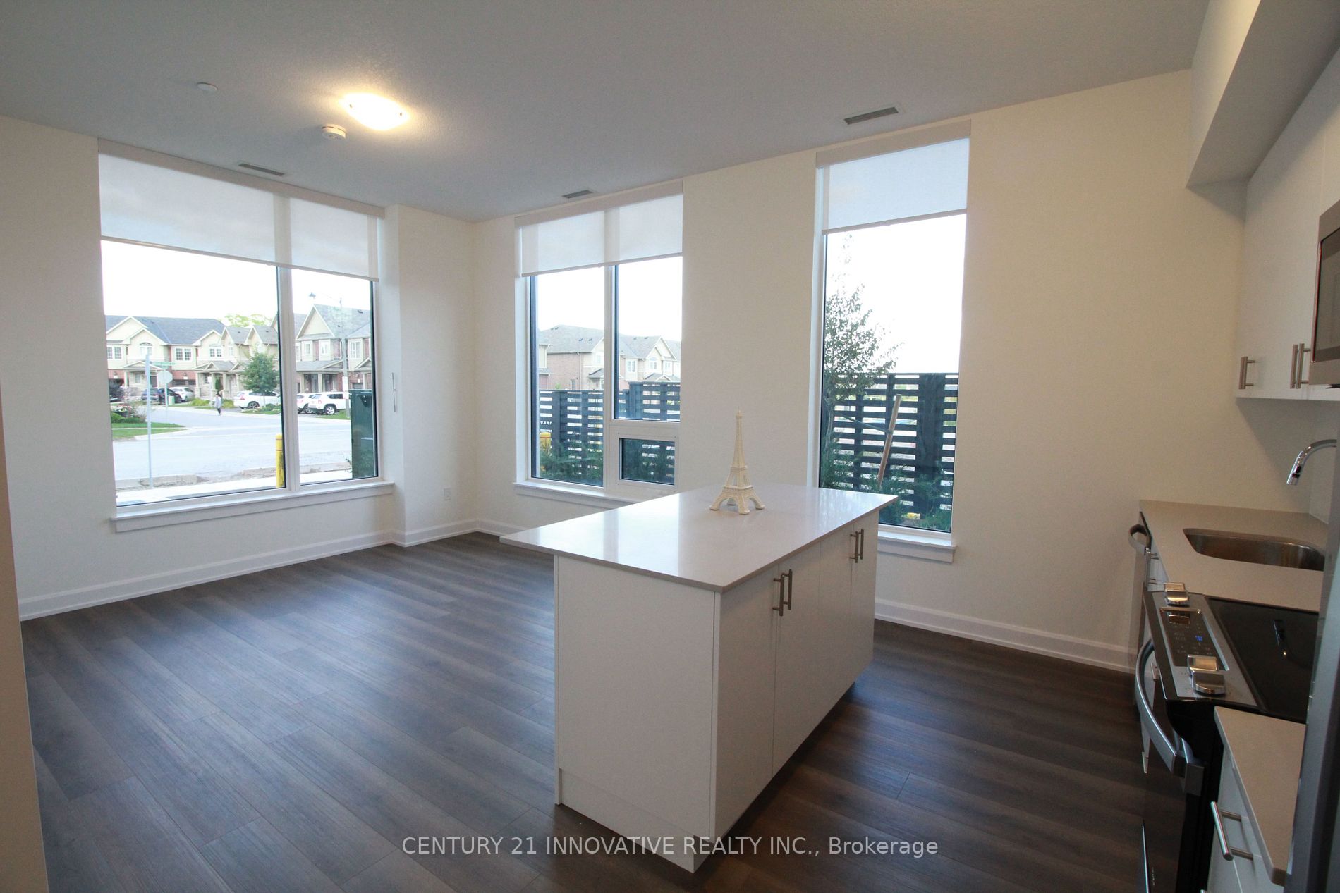 3200 William Coltson Ave, #106